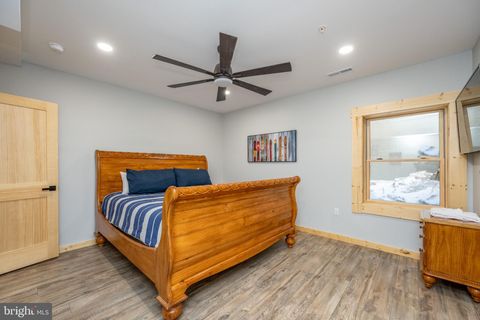 listing image 105