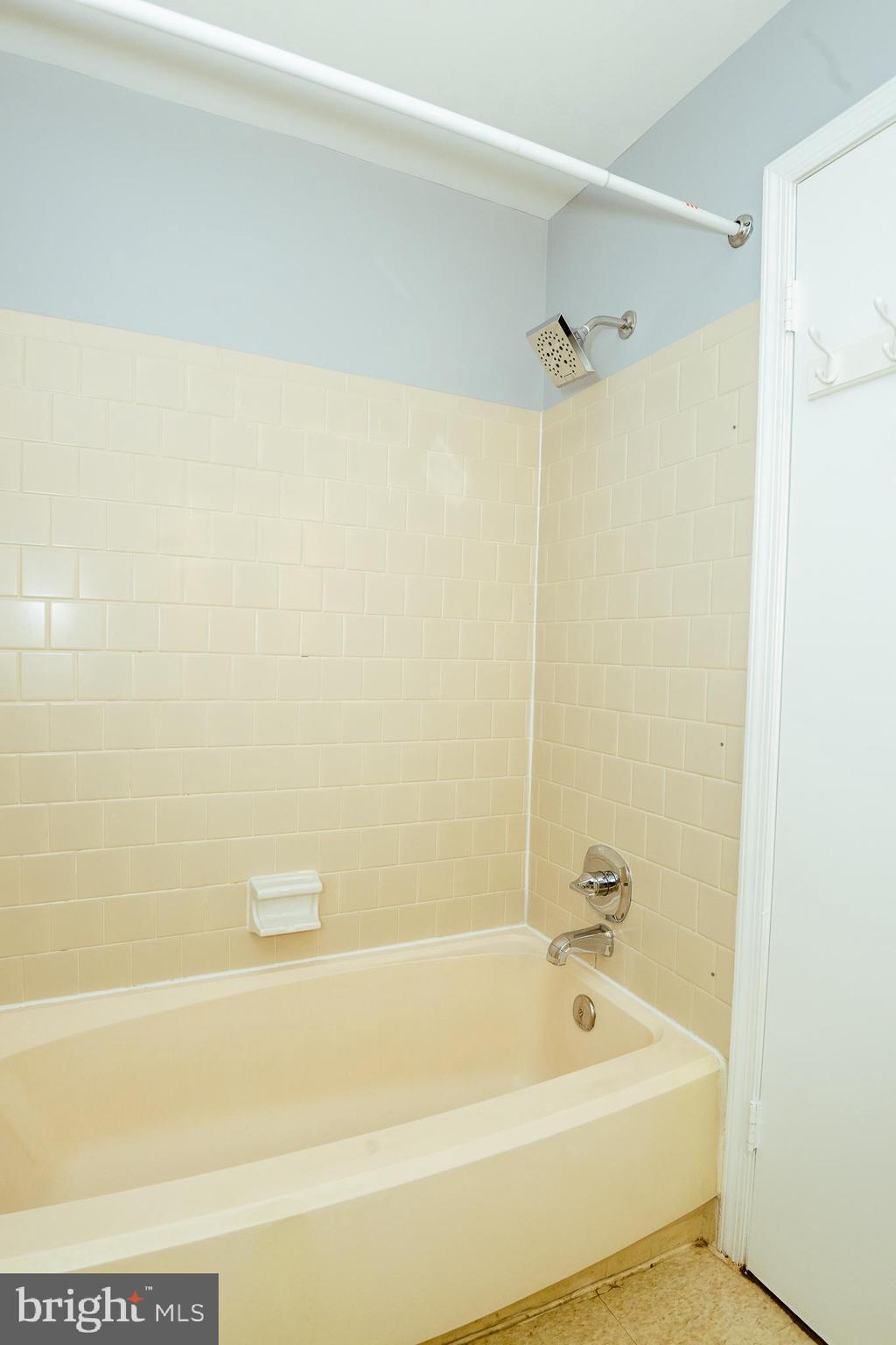 GREENCASTLE MANOR - Residential