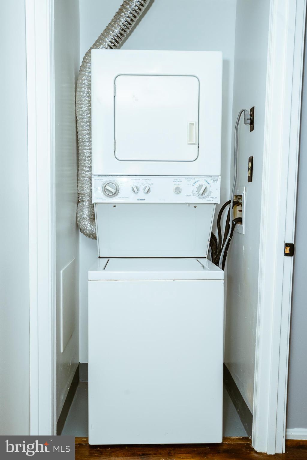 GREENCASTLE MANOR - Residential