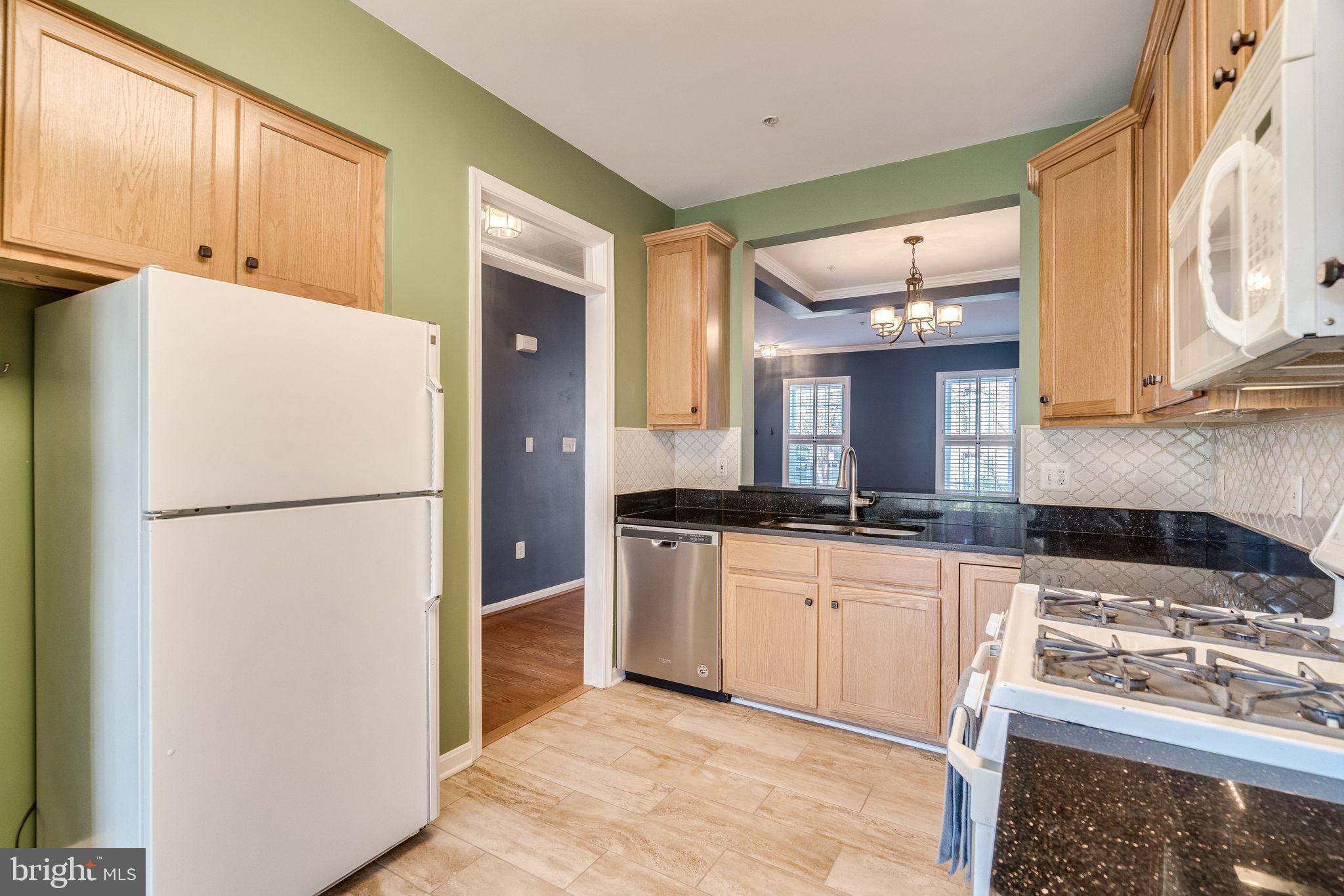 OLD TOWN GREENS - Residential Lease