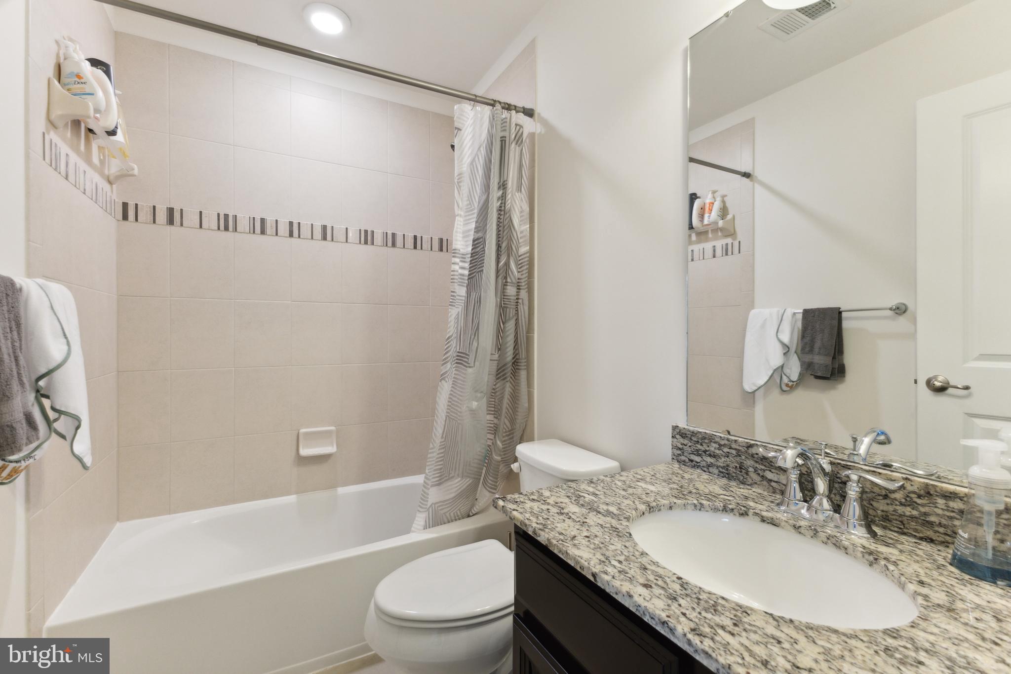 GOVERNORS ROW - Residential