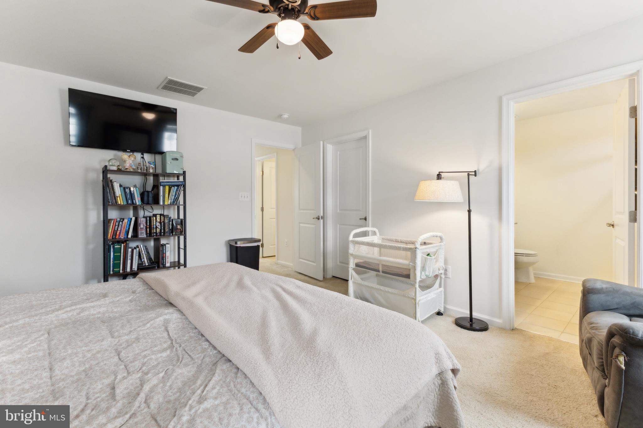 GOVERNORS ROW - Residential