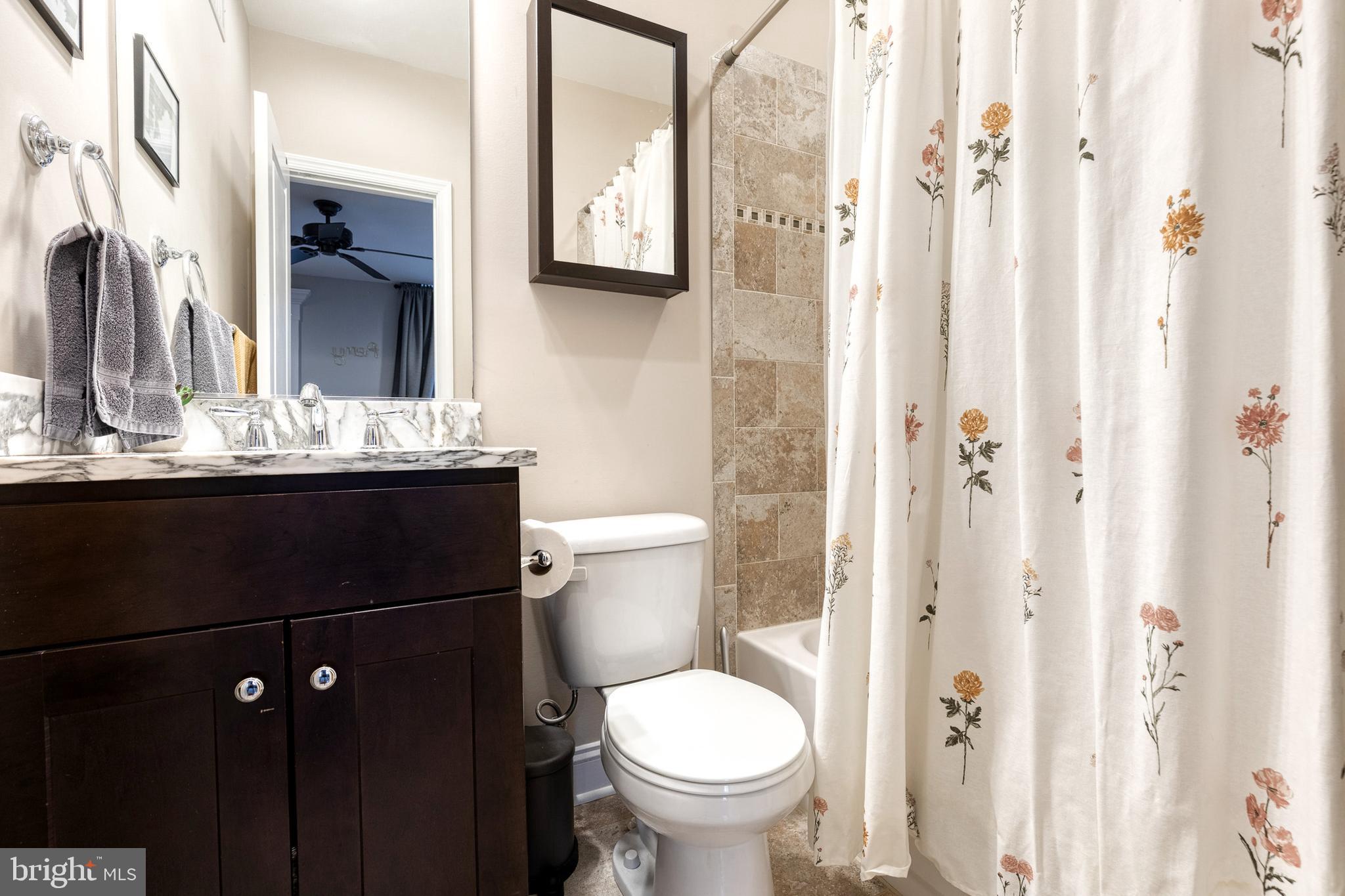 HIGHLANDTOWN - Residential Lease