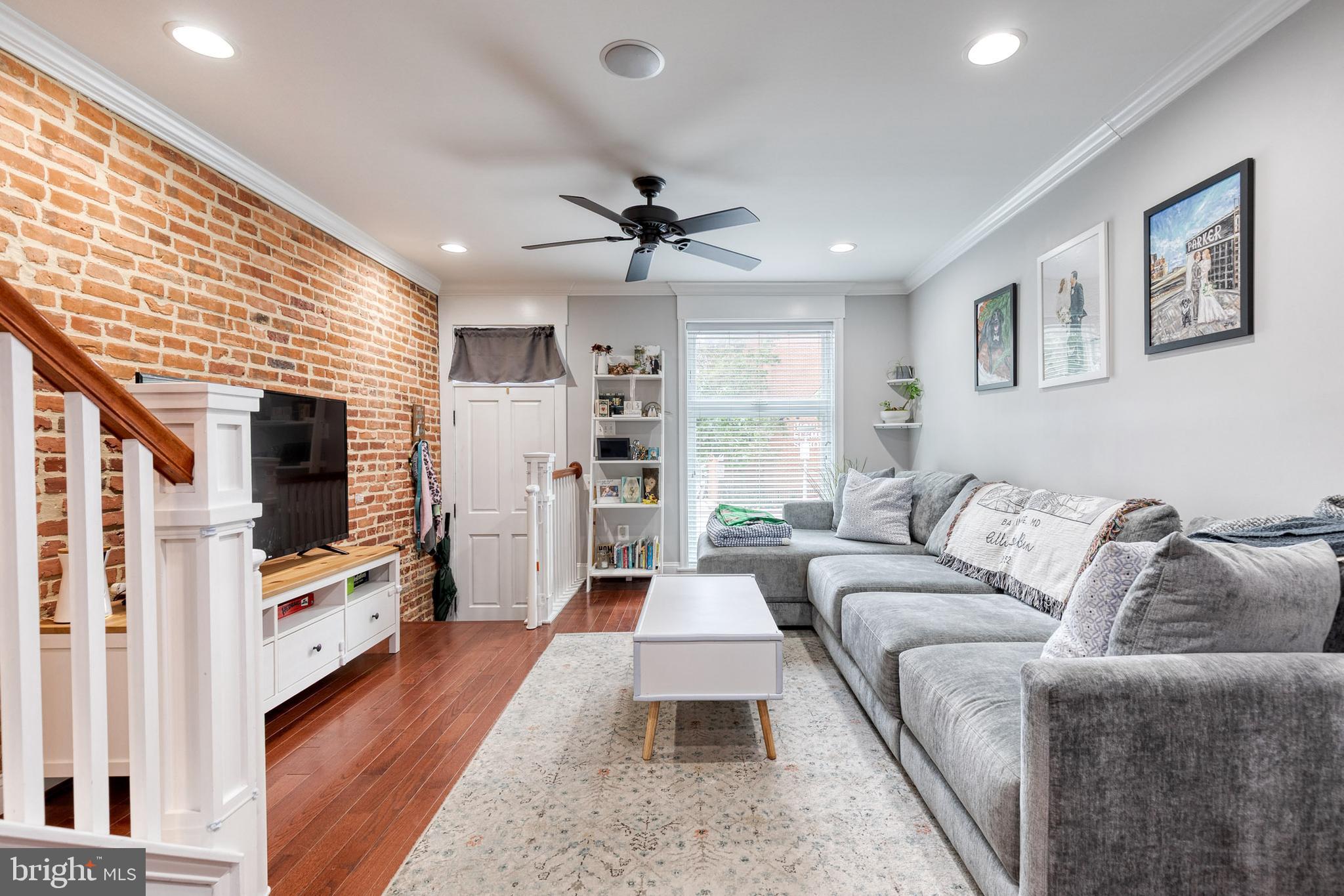 HIGHLANDTOWN - Residential Lease