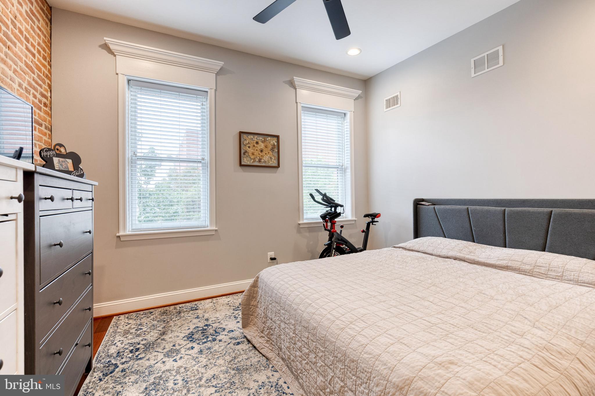 HIGHLANDTOWN - Residential Lease