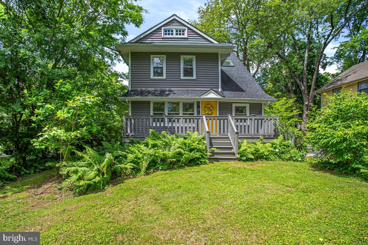 If you are seeking a home that hugs you as you walk through the door, this one does! On par with the charm of this Craftsman gem is the location - this home truly is walkable to the heart of Swarthmore
(5-minutes to the SEPTA rail station, the Co-op, Swarthmore Farmers Market, library, and restaurants; and a 15-minute drive to the Philadelphia airport). A fireplace with custom benching is the focal point of the spacious living room. A spectacular array of windows and a built-in bookcase along with the light tone of the original hardware floors contribute to a peaceful, bright setting. There is exceptional millwork throughout - notice the floor to ceiling built-in shelving in the library/main level office. The formal dining room is large yet still inviting and comfortable, and includes a custom stained glass. The kitchen is updated and is suited to the chef in need of gas cooking and abundant cabinetry. Unique touches continue in the kitchen, where a mosaic imported from Turkey frames the stove. The main level includes a mudroom, stackable washer and dryer, and full bathroom. On the upper level, there are four bedrooms, one of which is presently used as an art studio. A skylight casts natural light from the vaulted ceiling. The beautifully appointed second floor bathroom includes a soaker tub. The three additional bedrooms are spacious, each with abundant closets. Additional storage is also available in the attic and basement. This home has been well-maintained with new HVAC (2022); washer/dryer (2021).
This residence also features a detached two-car garage, which is rare in Swarthmore. The two large decks afford privacy and are excellent for outdoor entertaining. Oberlin Avenue is a quiet and serene setting. There are only eleven homes on the street. It’s peaceful. The home is surrounded by lush landscaping, with beauty abounding in every season. You will find a multitude of routes for enjoying your daily walks or runs, including the Swarthmore College campus and grounds.
Here you will find charm, convenience, a comfortable size, and award-winning Wallingford-Swarthmore schools, and easy access to regional events. All very attractive features and why this home won’t last long on the market.