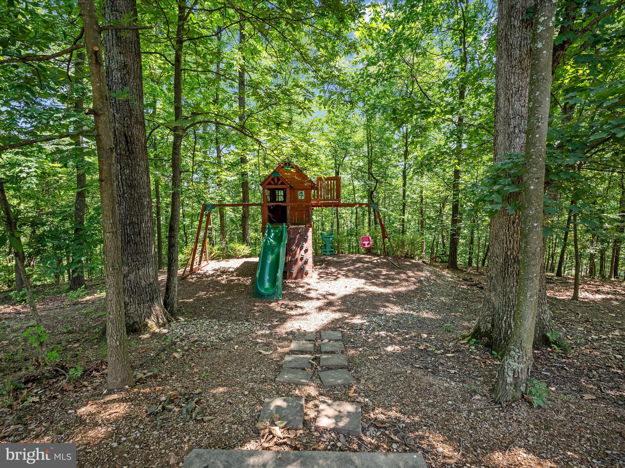 BROOKFIELD - Residential