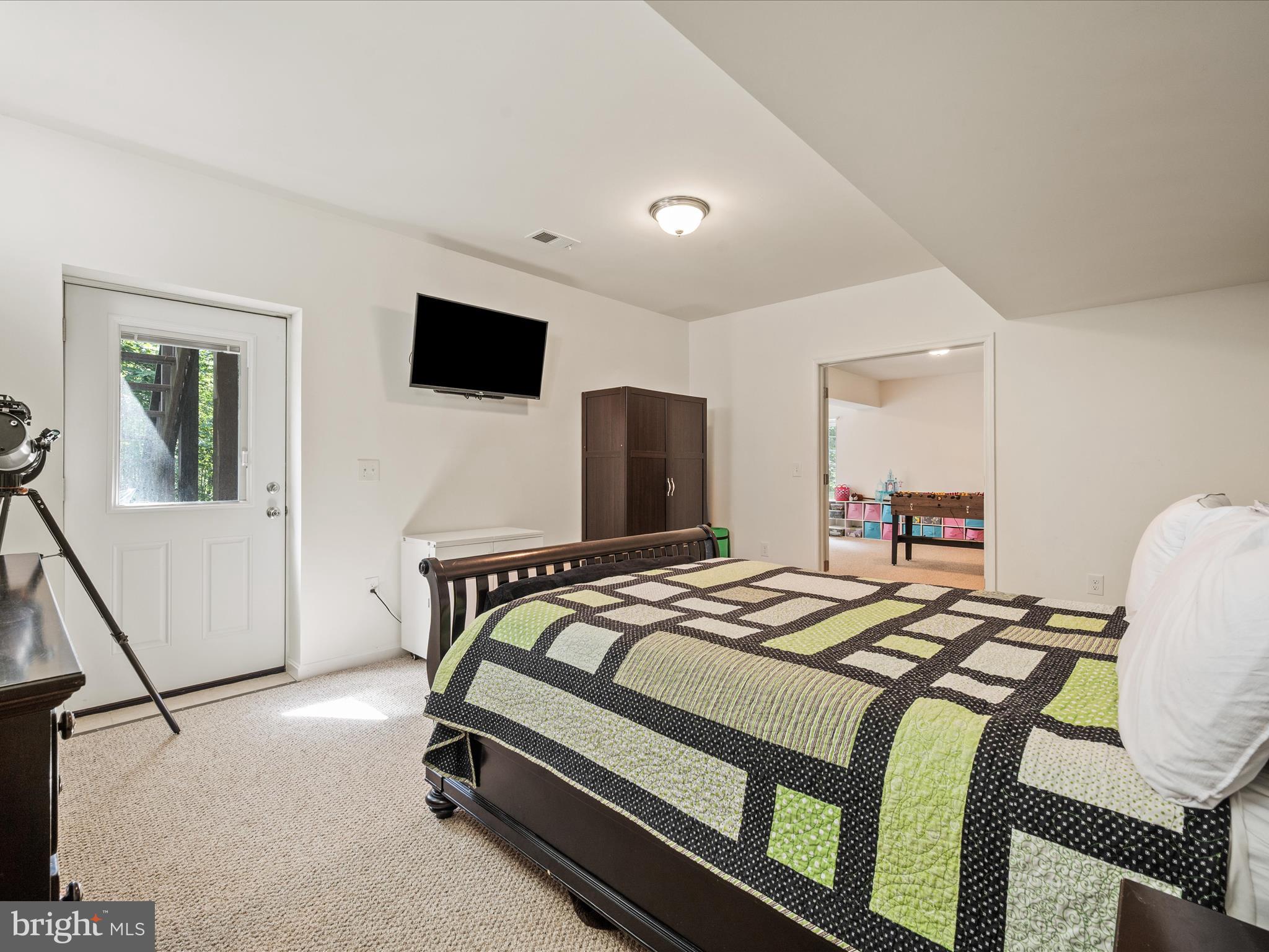 BROOKFIELD - Residential