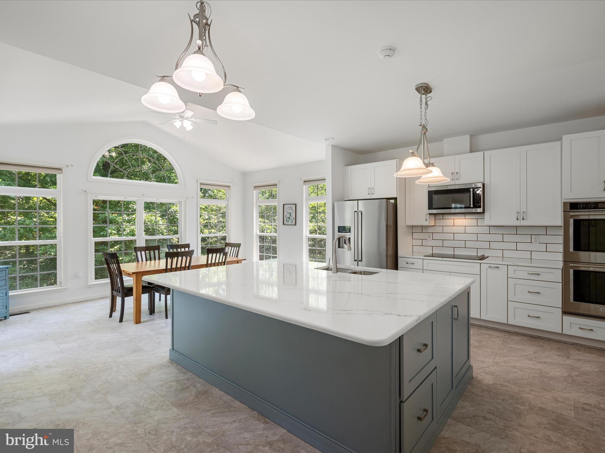 BROOKFIELD - Residential