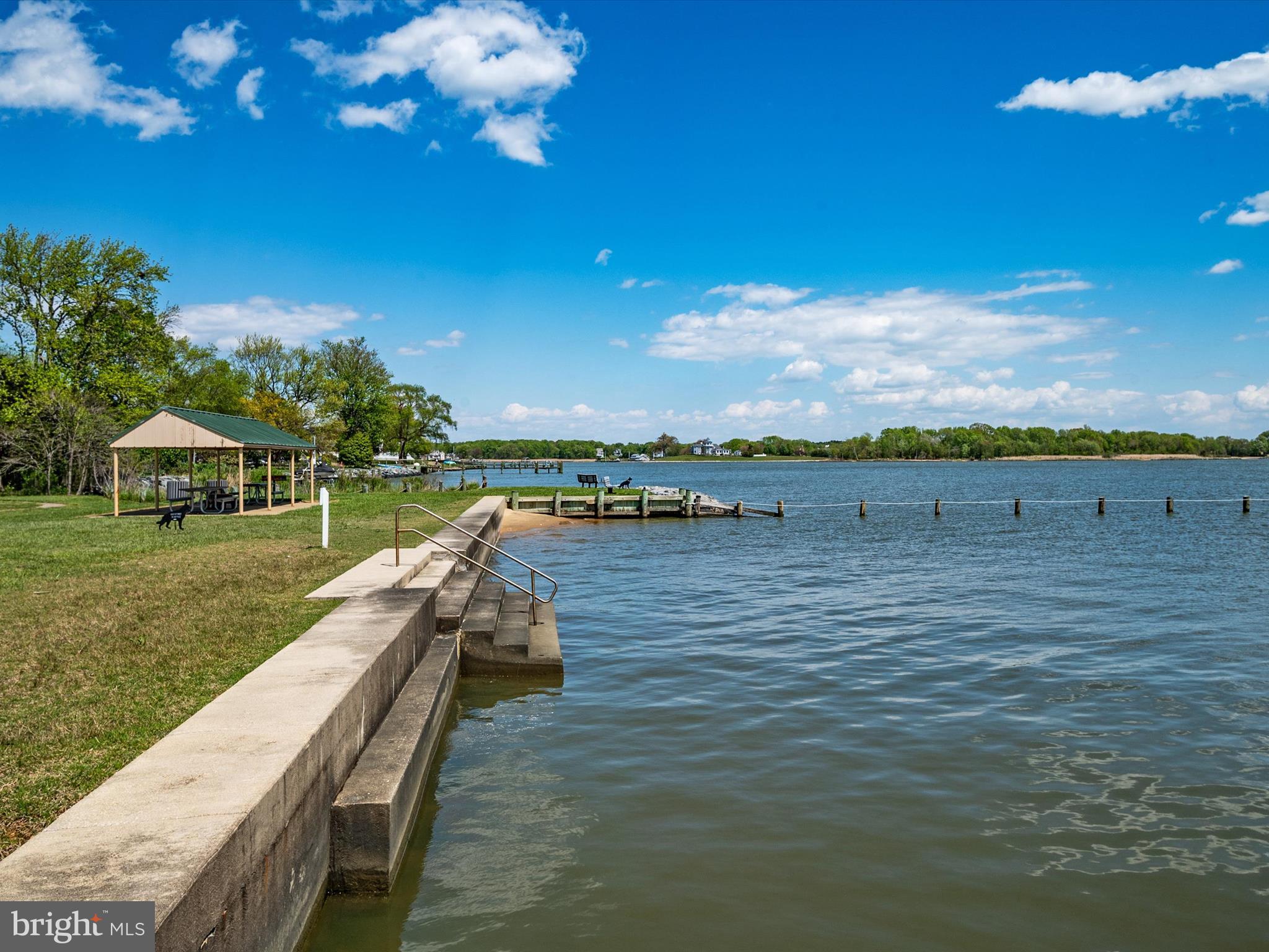 HILLSMERE ESTATES - Residential