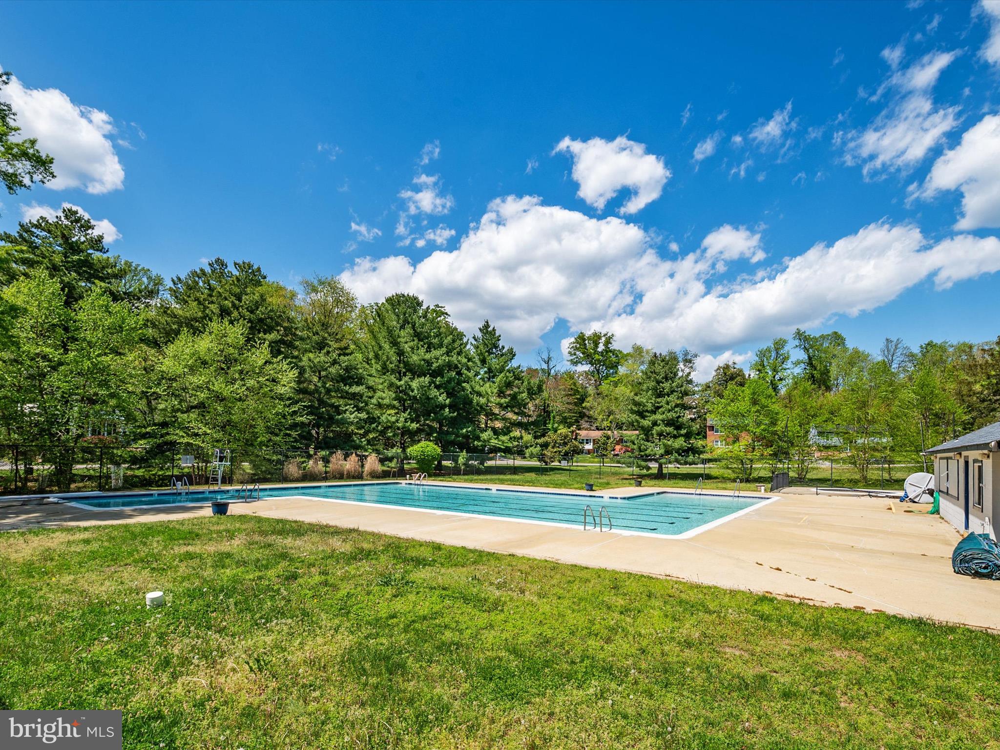 HILLSMERE ESTATES - Residential