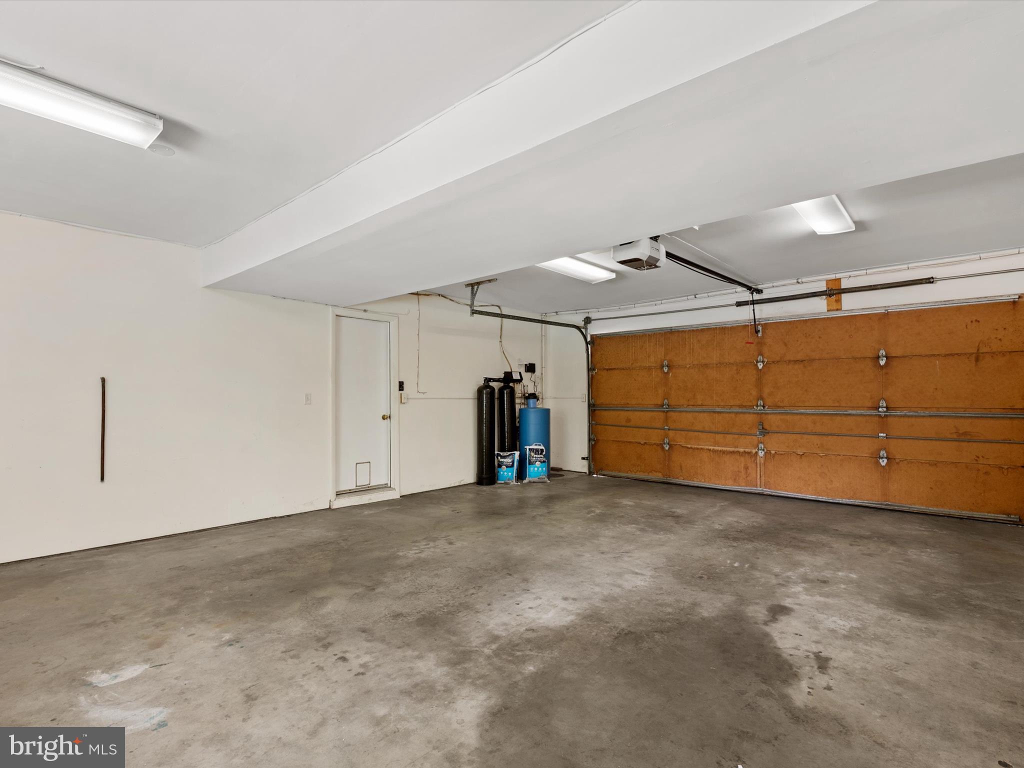 HILLSMERE ESTATES - Residential