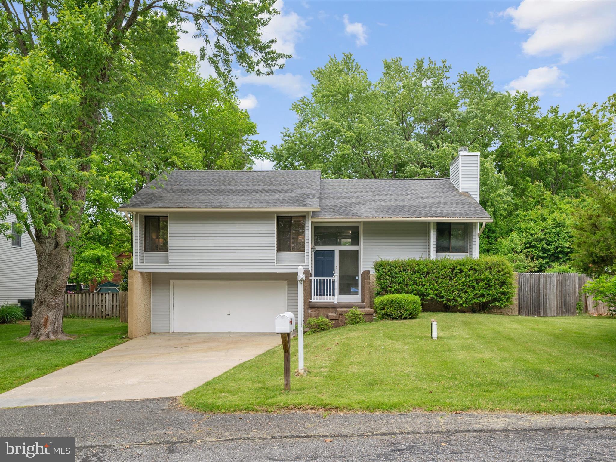 HILLSMERE ESTATES - Residential