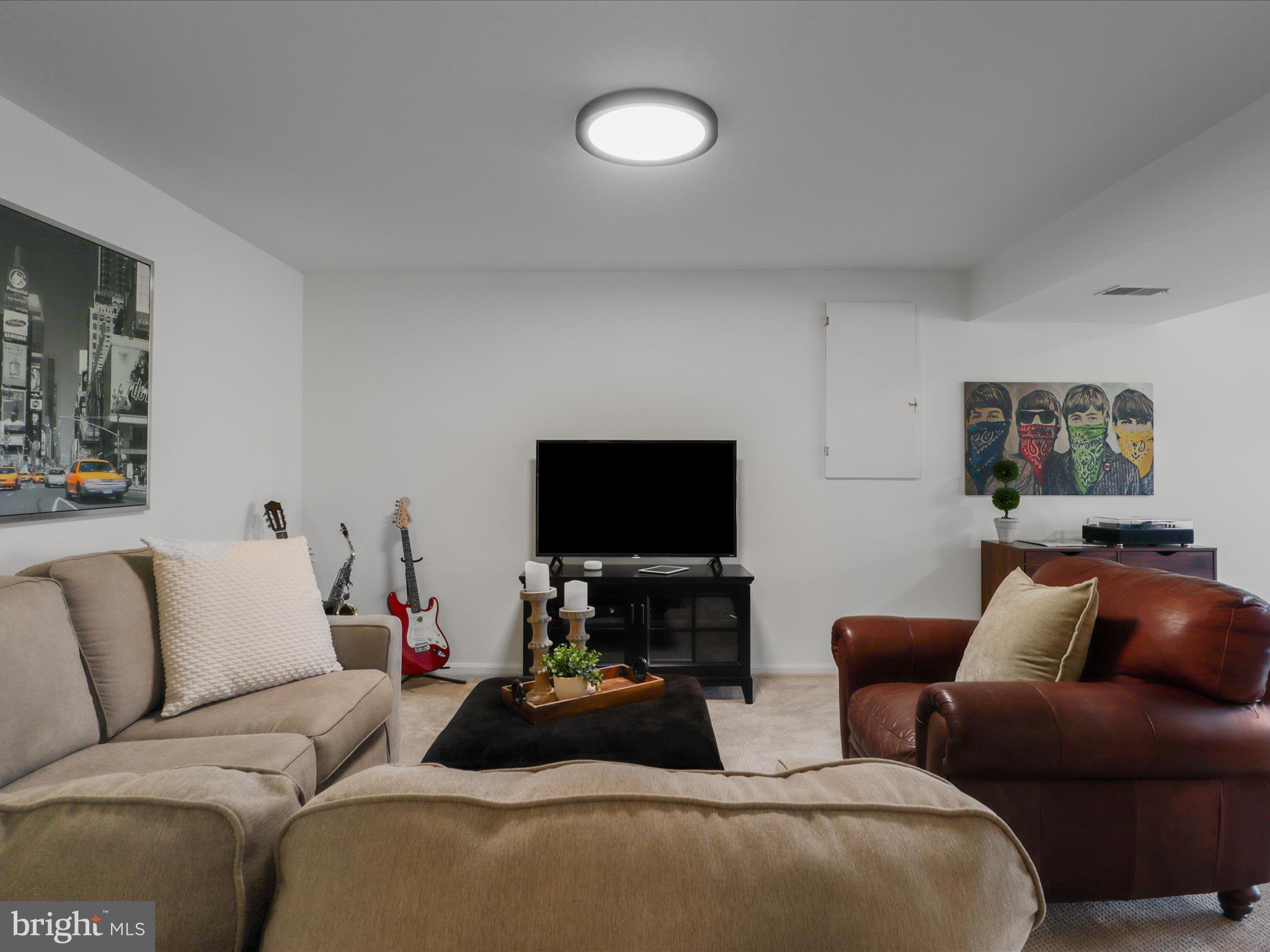 WOLFTRAP MEADOWS - Residential