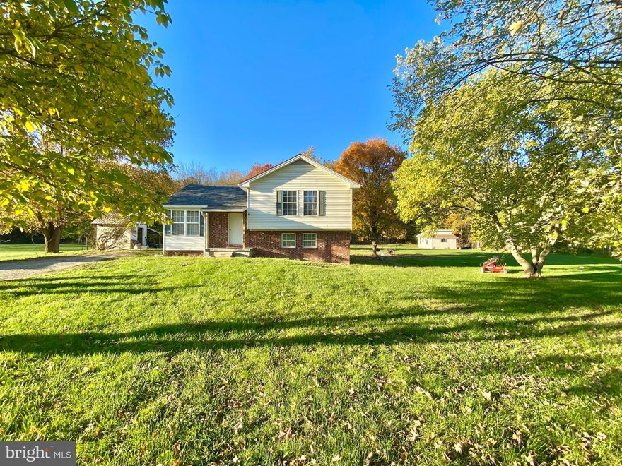 BACK ON THE MARKET DUE TO NO FAULT OF THE SELLER. 

Discover this beautiful split-level home boasting over 1,500 square feet of comfortable living space. With 3 bedrooms and 2 baths, this tranquil mountain retreat is perfect for both relaxation and entertaining.  This home boasts Spacious open lot for outdoor enjoyment, New shingle roof, Energy-efficient ductless heating and cooling system, Stylish LVP flooring throughout, Fresh interior paint and New deck, perfect for gatherings.  Conveniently located near Corridor H, this home offers easy access to your work destinations and nearby amenities.  Don’t miss out on this fantastic opportunity! Call us today to schedule your private showing!