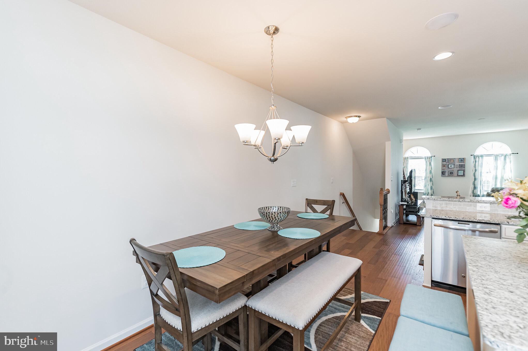 FEATHERSTONE STATION CONDOMINIUMS - Residential