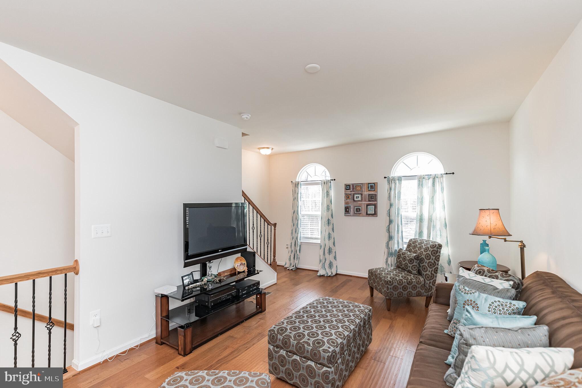 FEATHERSTONE STATION CONDOMINIUMS - Residential