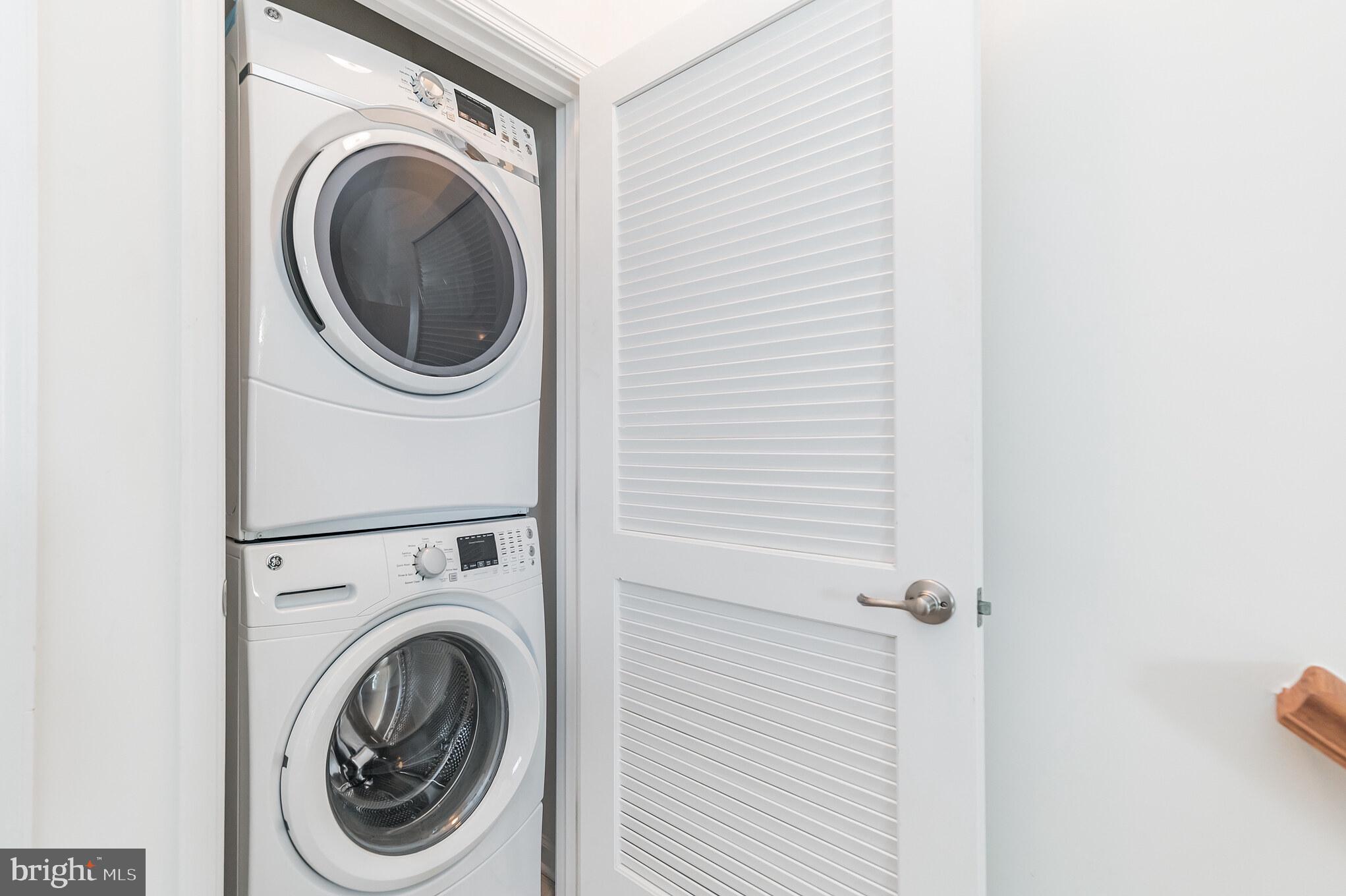 FEATHERSTONE STATION CONDOMINIUMS - Residential