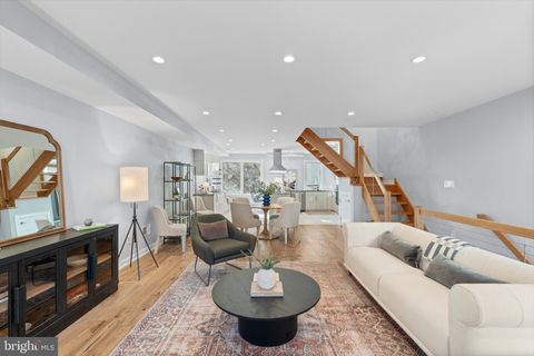 Townhouse For Sale - 869 Corinthian Avenue #3<br/> PHILADELPHIA, PA 19130