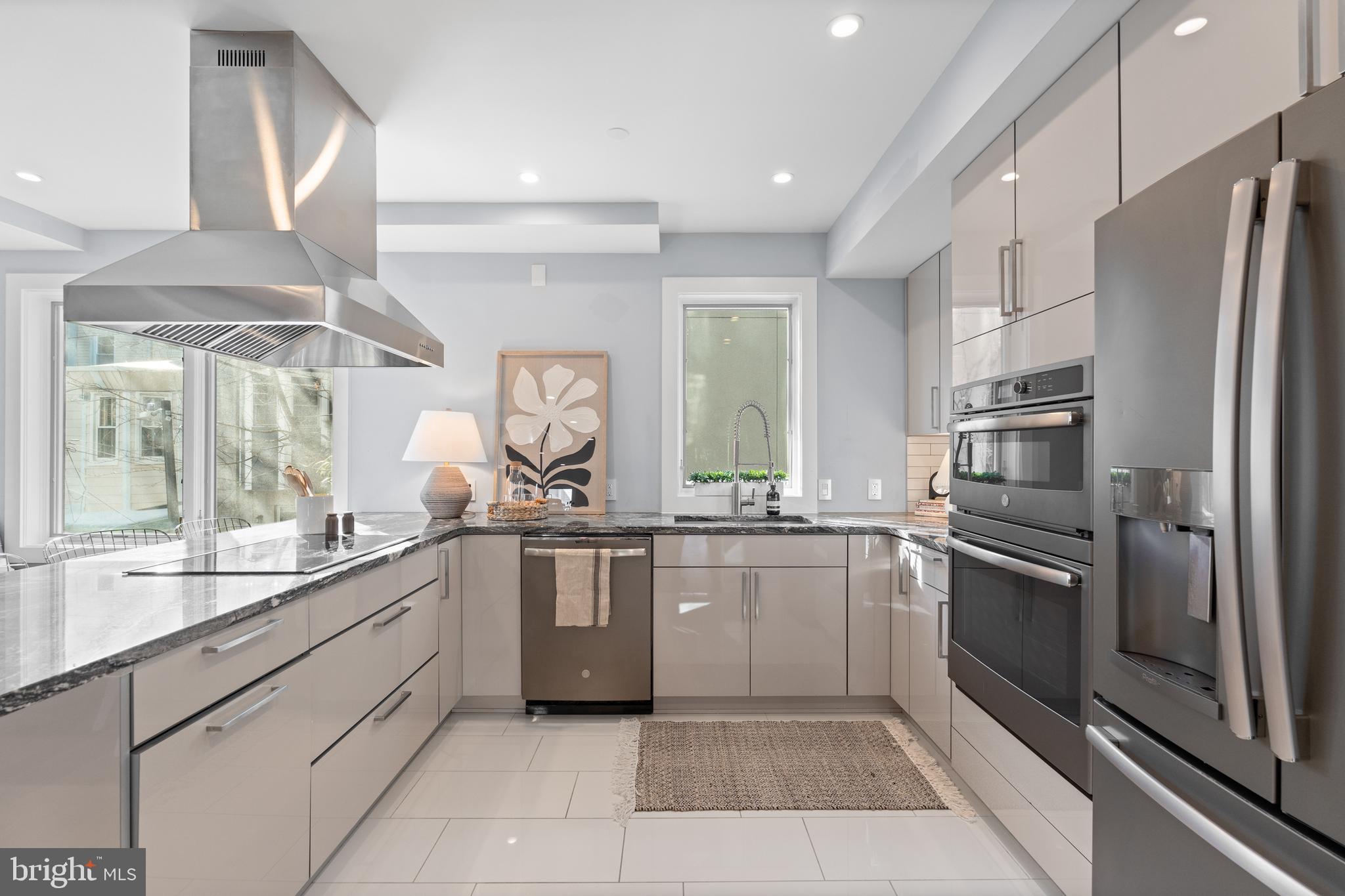 FAIRMOUNT - Residential