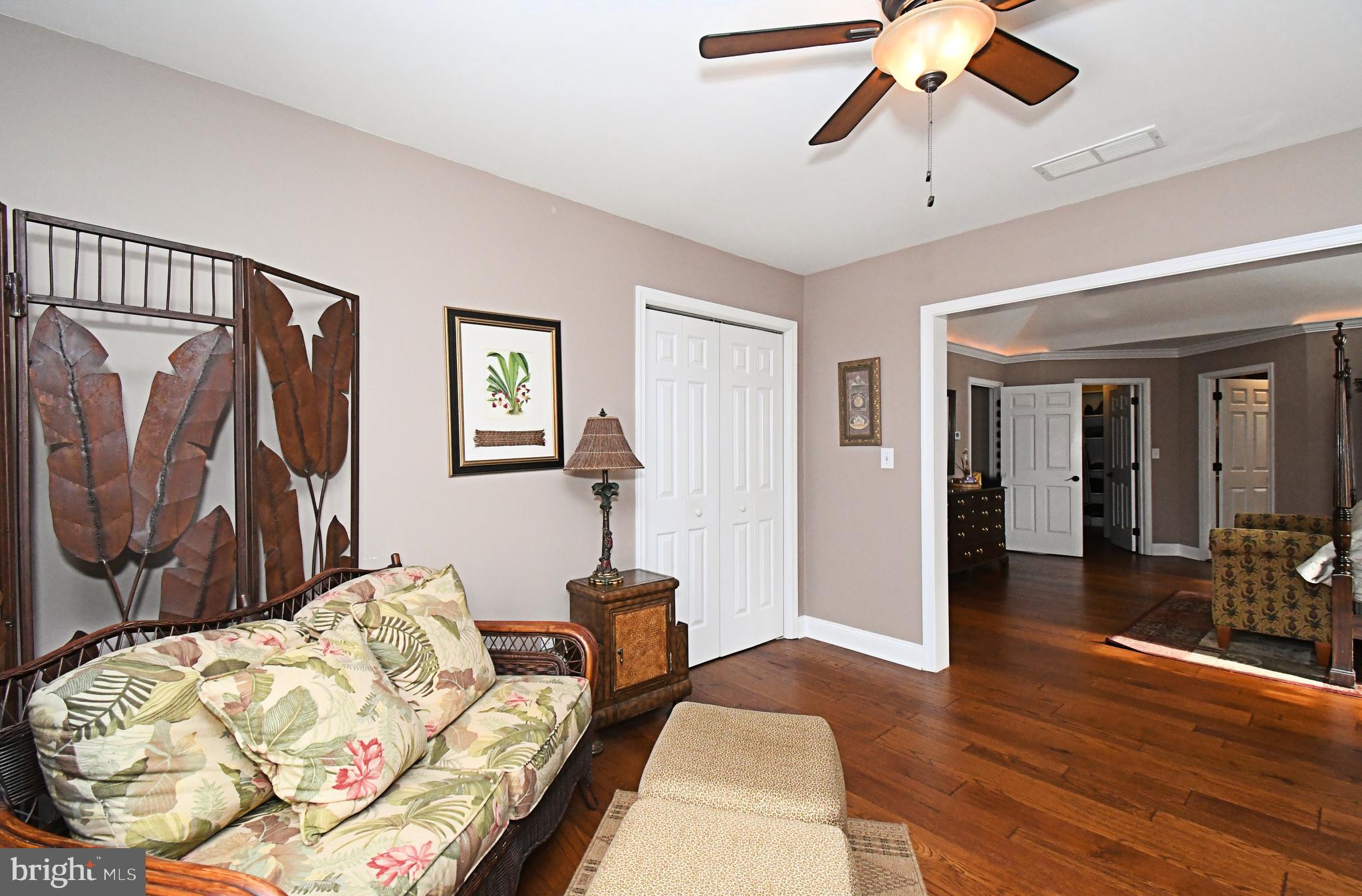 HILLTOWN WOODS - Residential