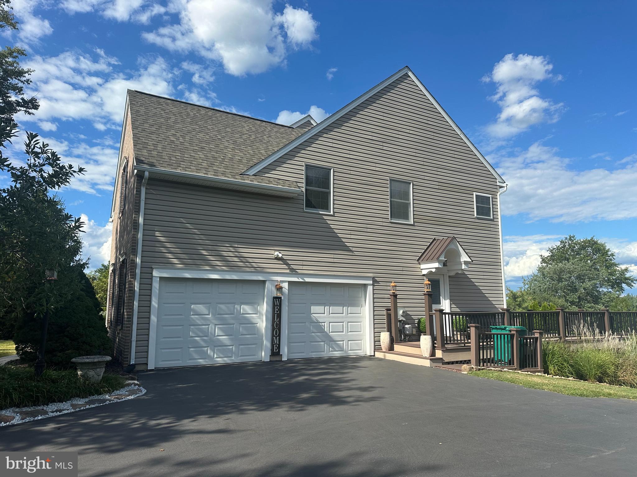 HILLTOWN WOODS - Residential