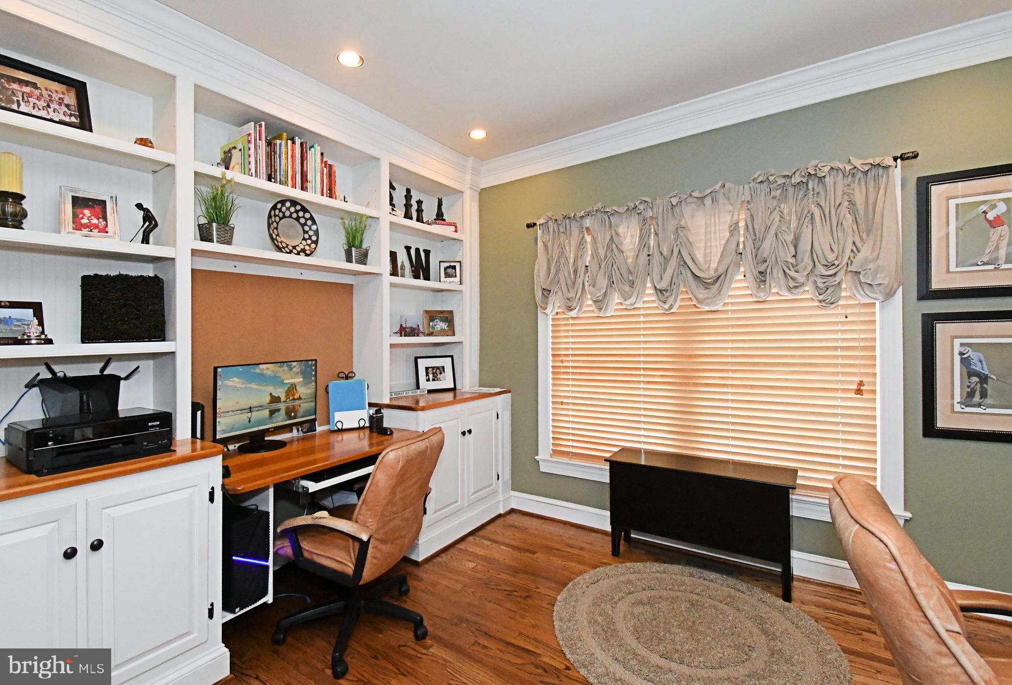 HILLTOWN WOODS - Residential