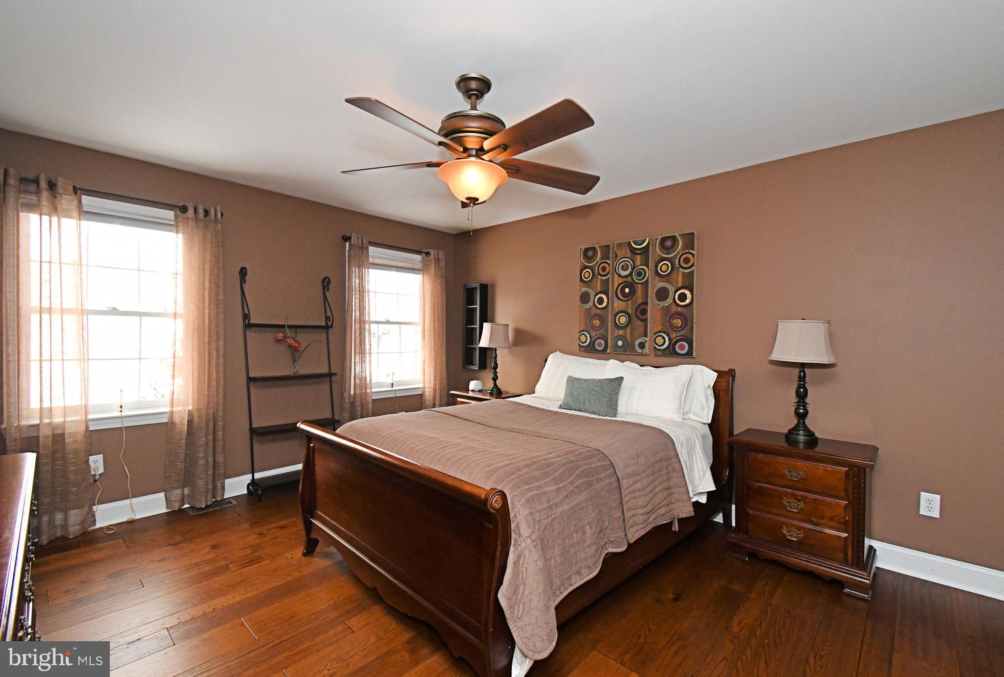 HILLTOWN WOODS - Residential