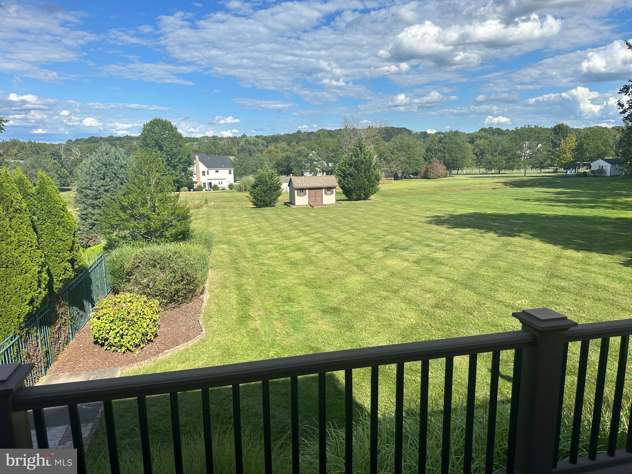 HILLTOWN WOODS - Residential