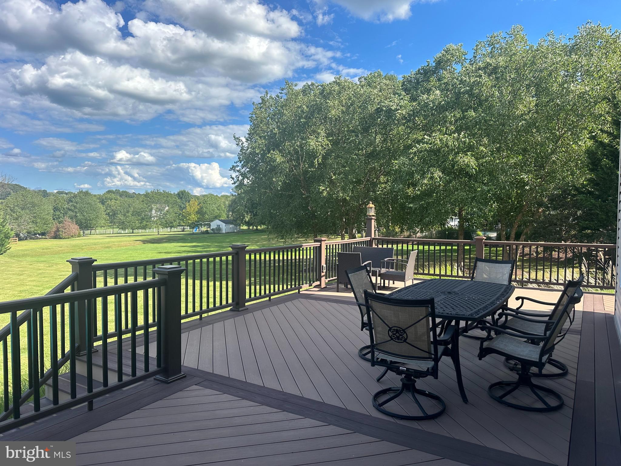 HILLTOWN WOODS - Residential