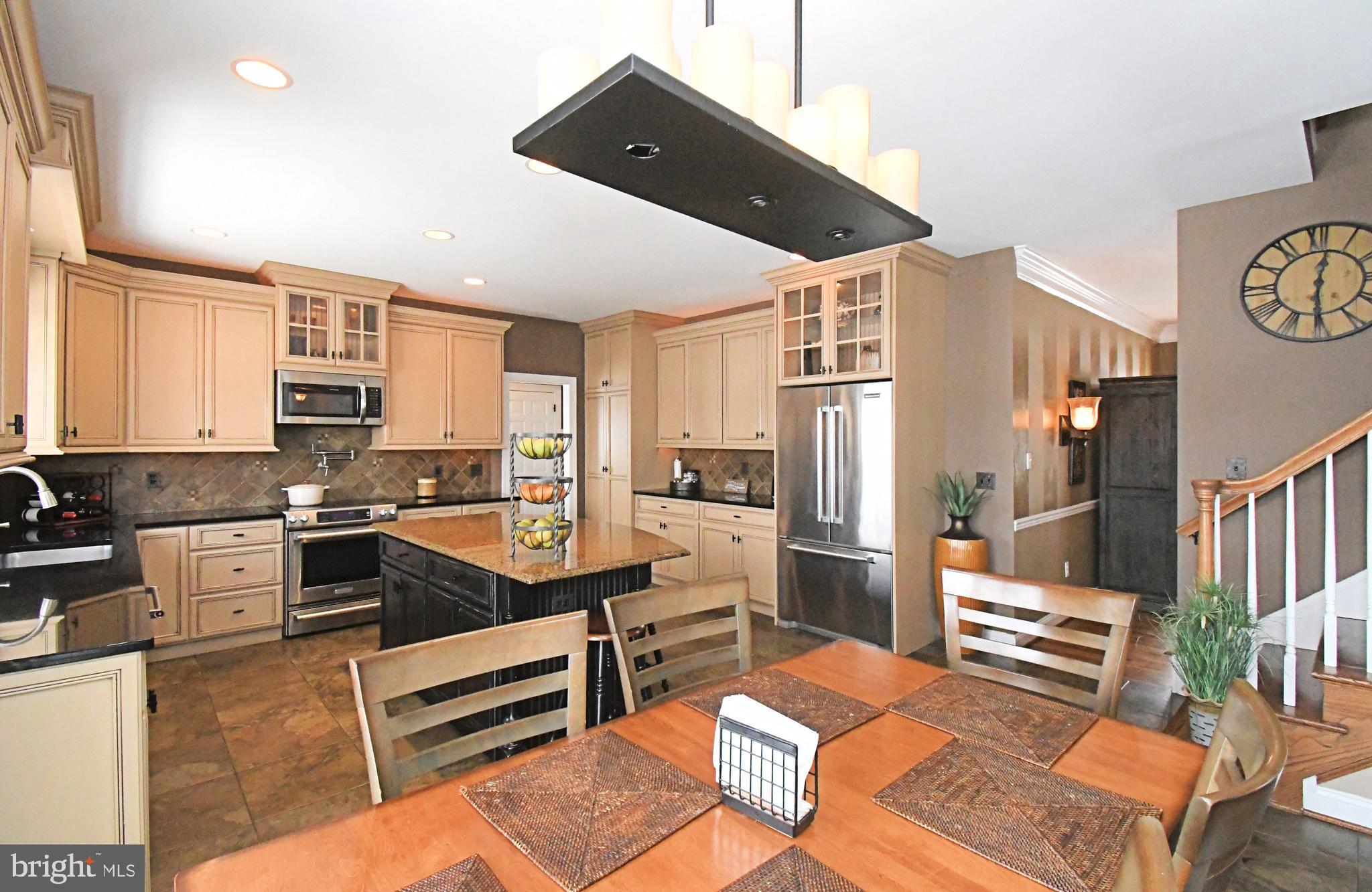 HILLTOWN WOODS - Residential