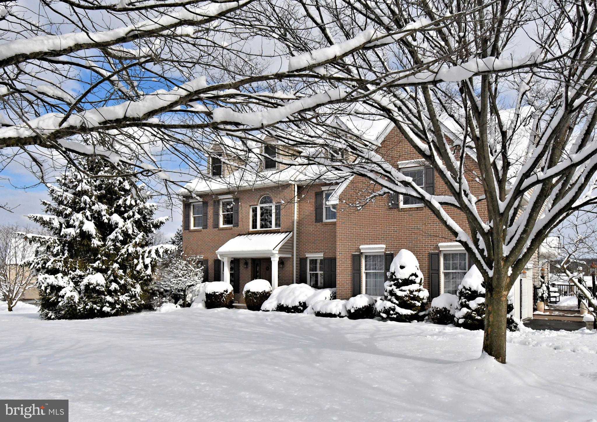 HILLTOWN WOODS - Residential