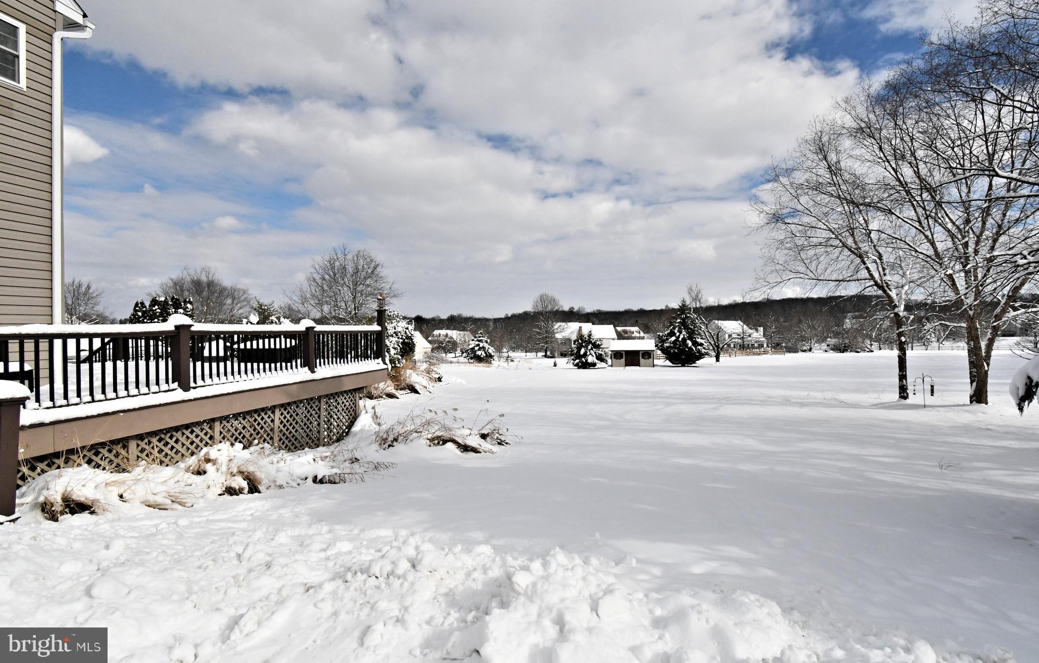 HILLTOWN WOODS - Residential