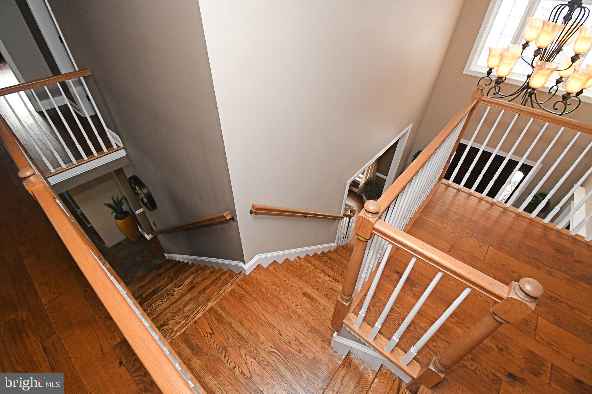 HILLTOWN WOODS - Residential