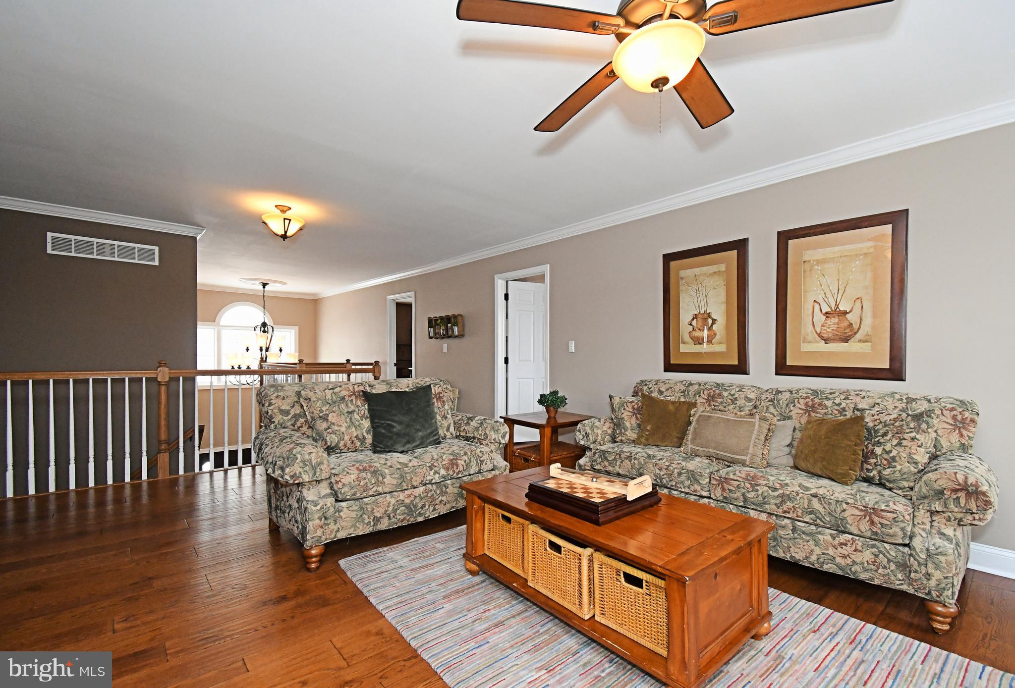 HILLTOWN WOODS - Residential