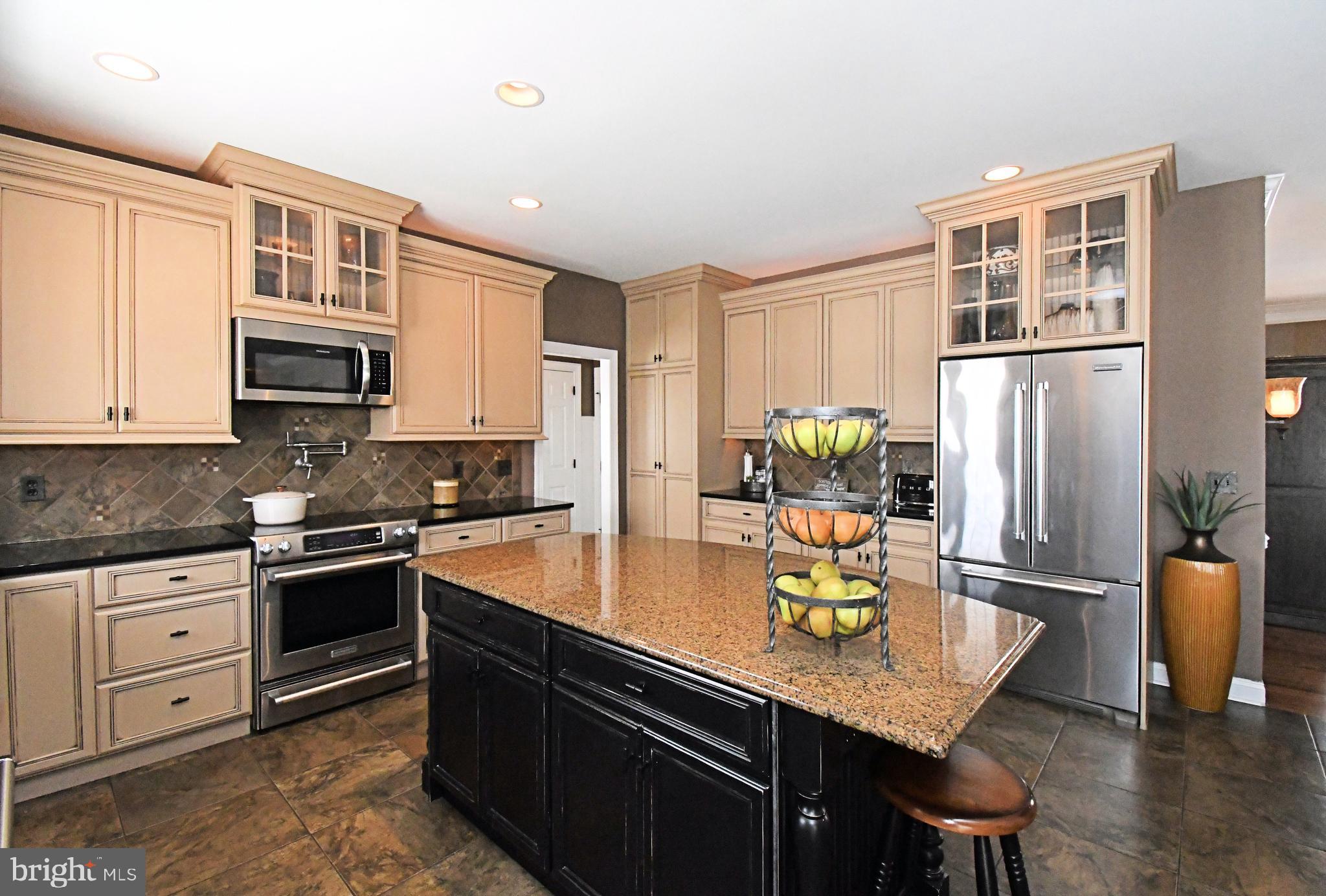 HILLTOWN WOODS - Residential