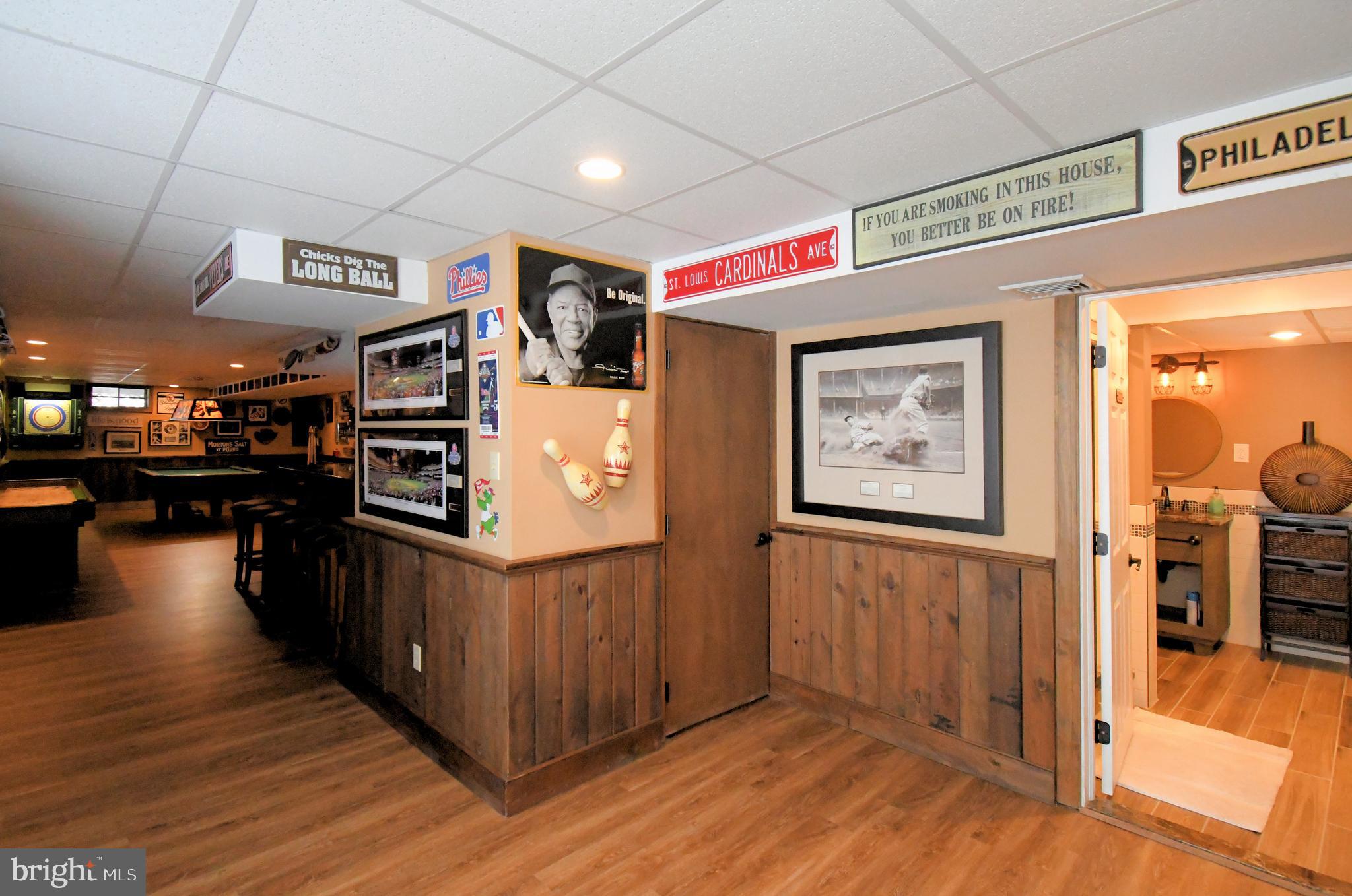 HILLTOWN WOODS - Residential