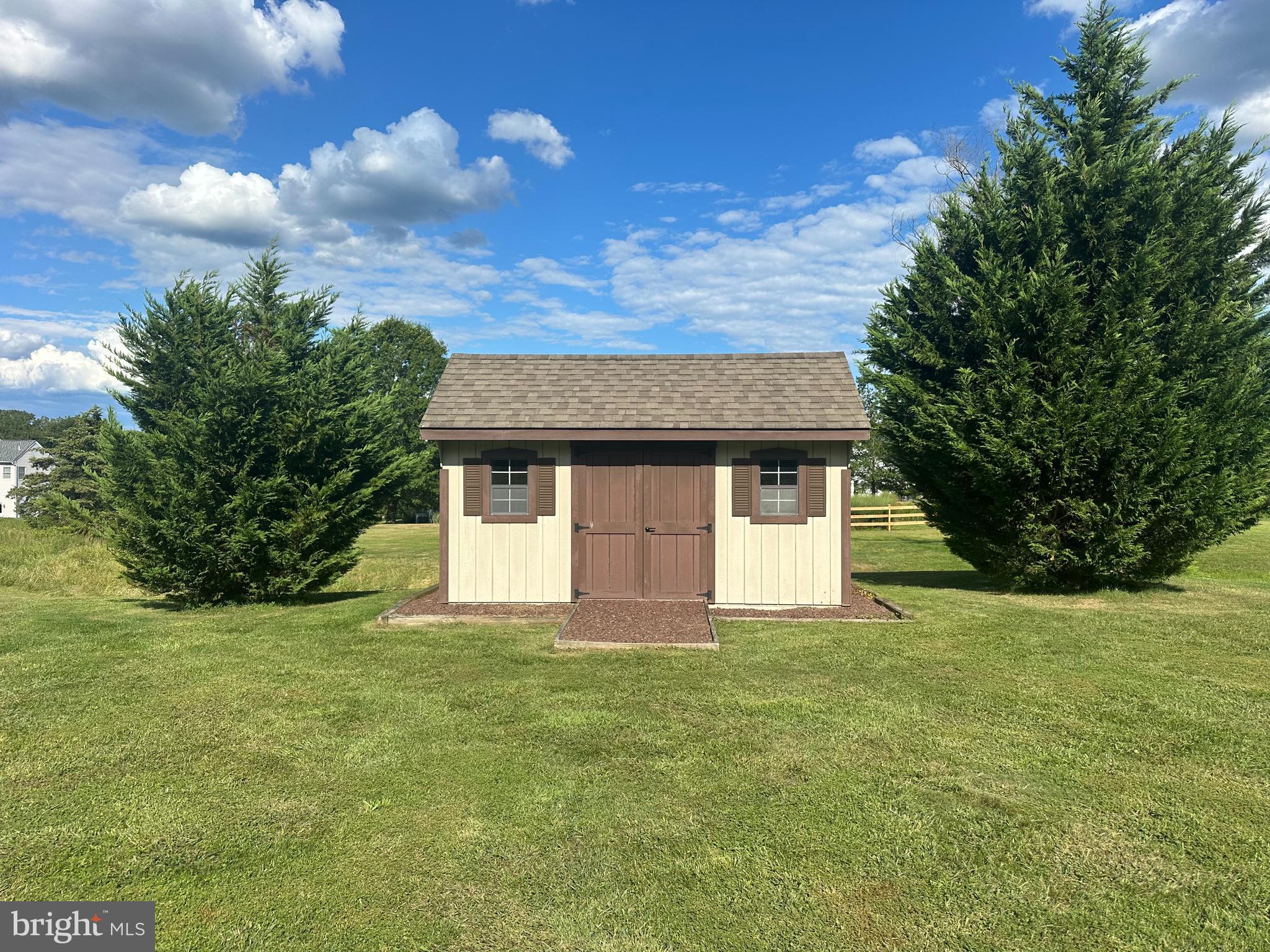 HILLTOWN WOODS - Residential