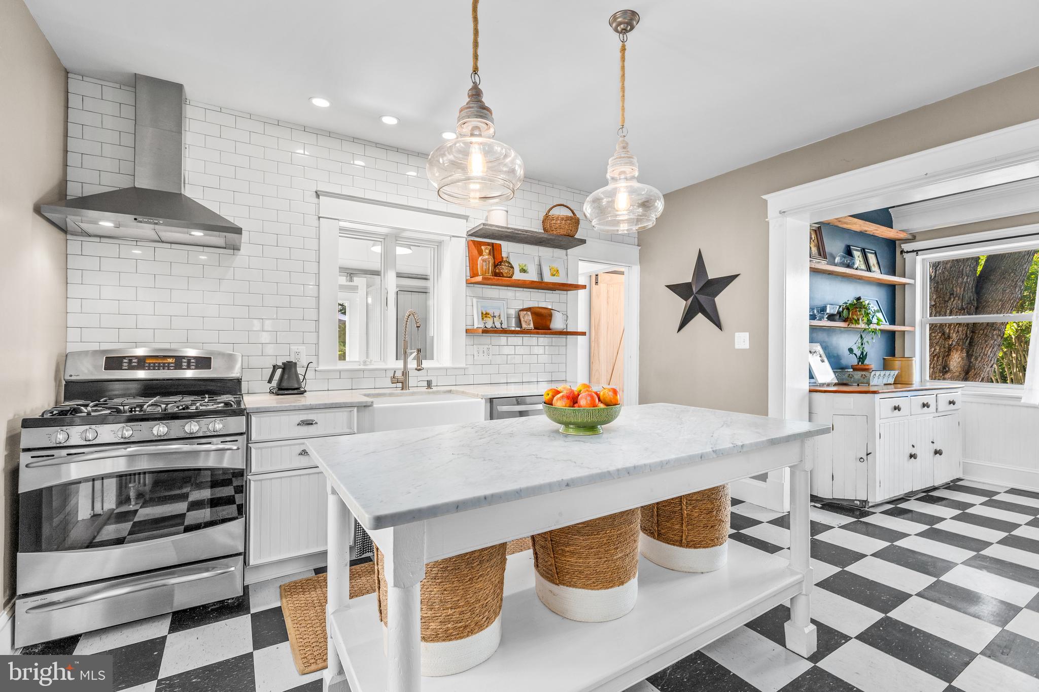 PURCELLVILLE - Residential