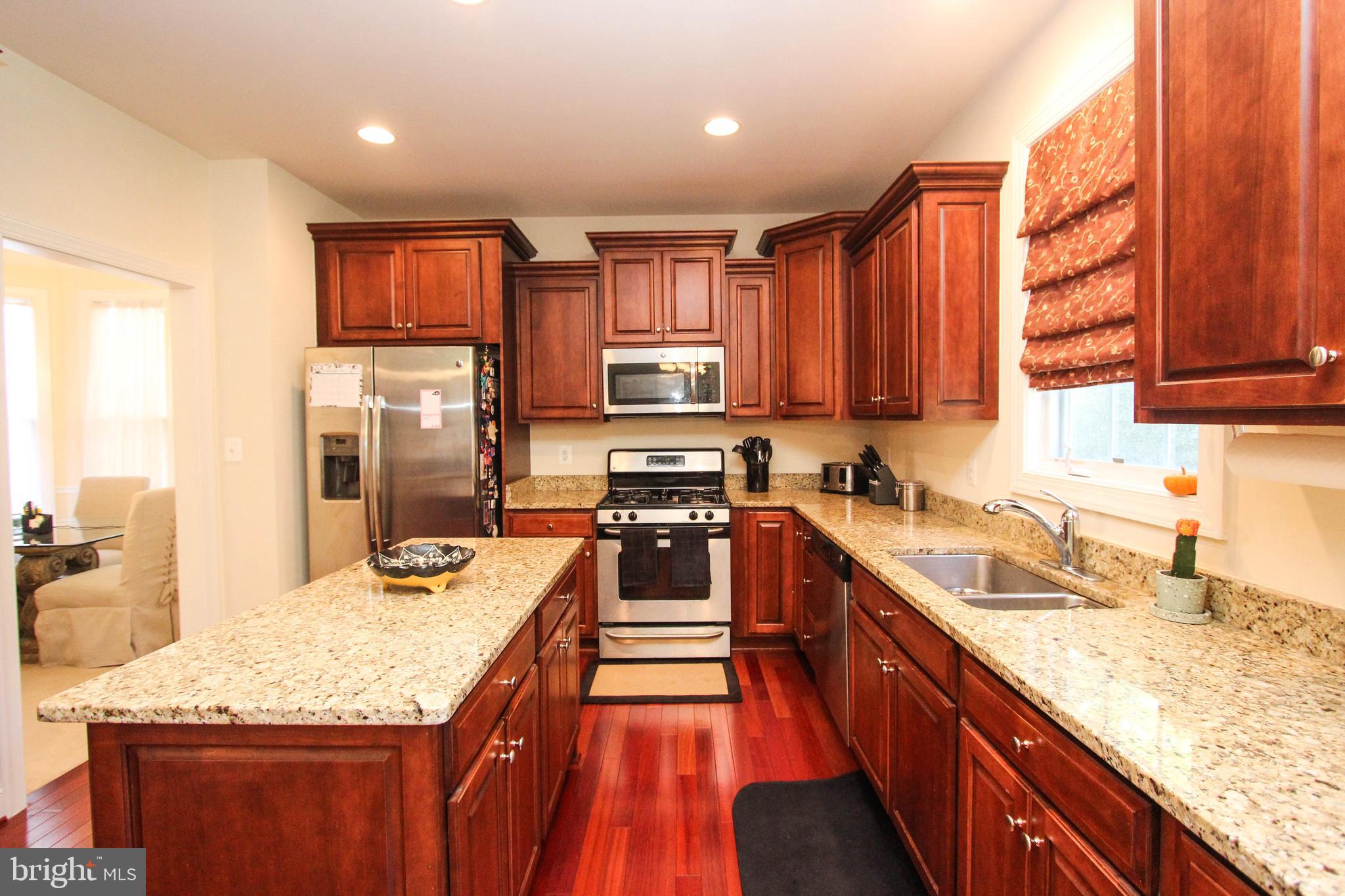 MAJESTIC OAK - Residential Lease