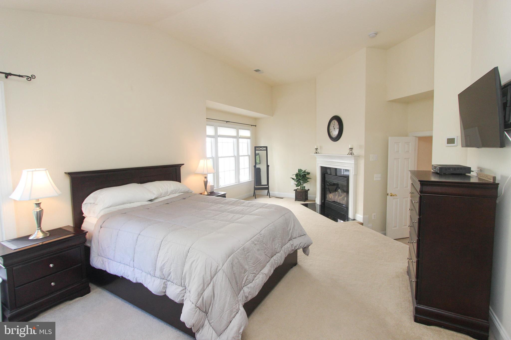 MAJESTIC OAK - Residential Lease