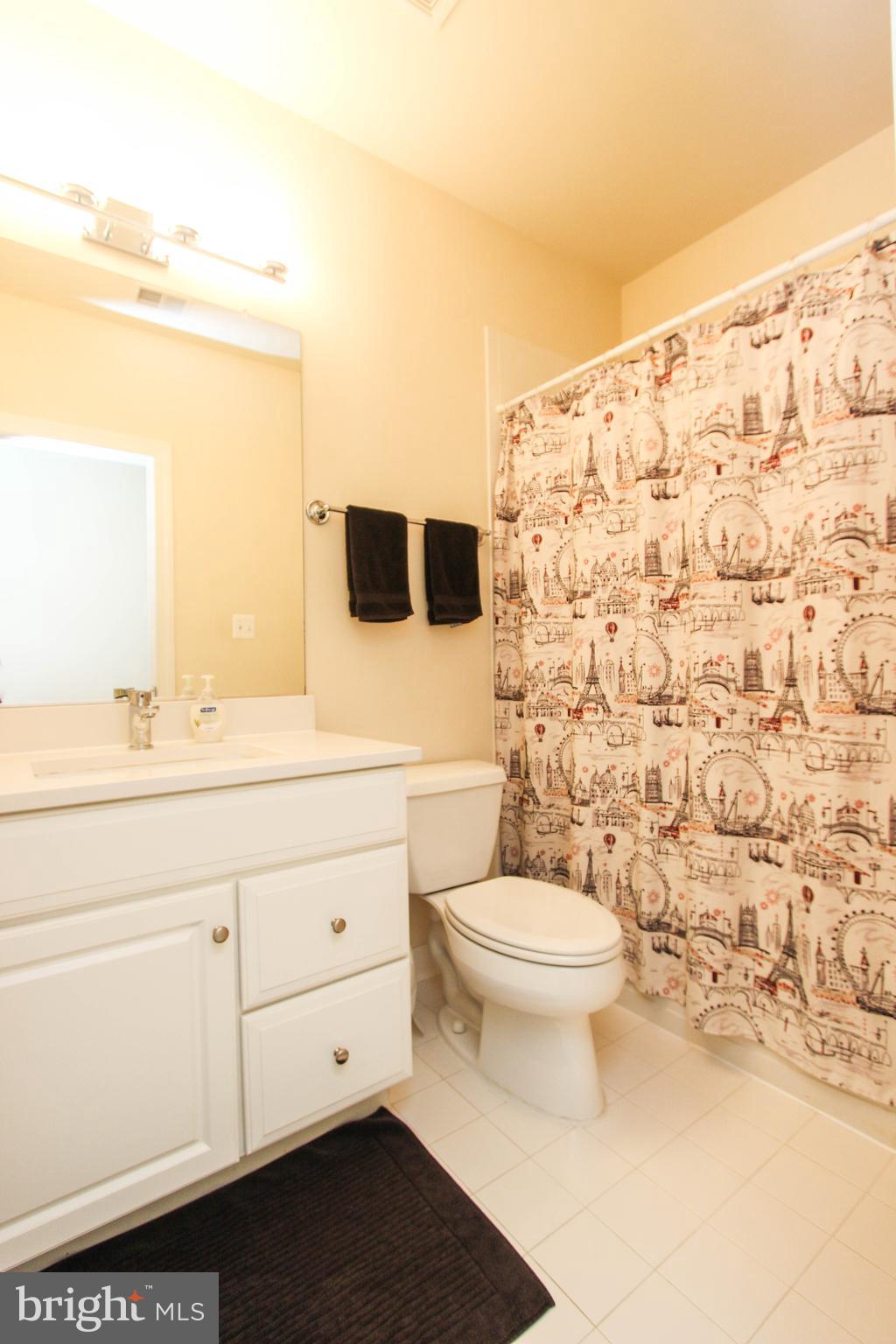 MAJESTIC OAK - Residential Lease