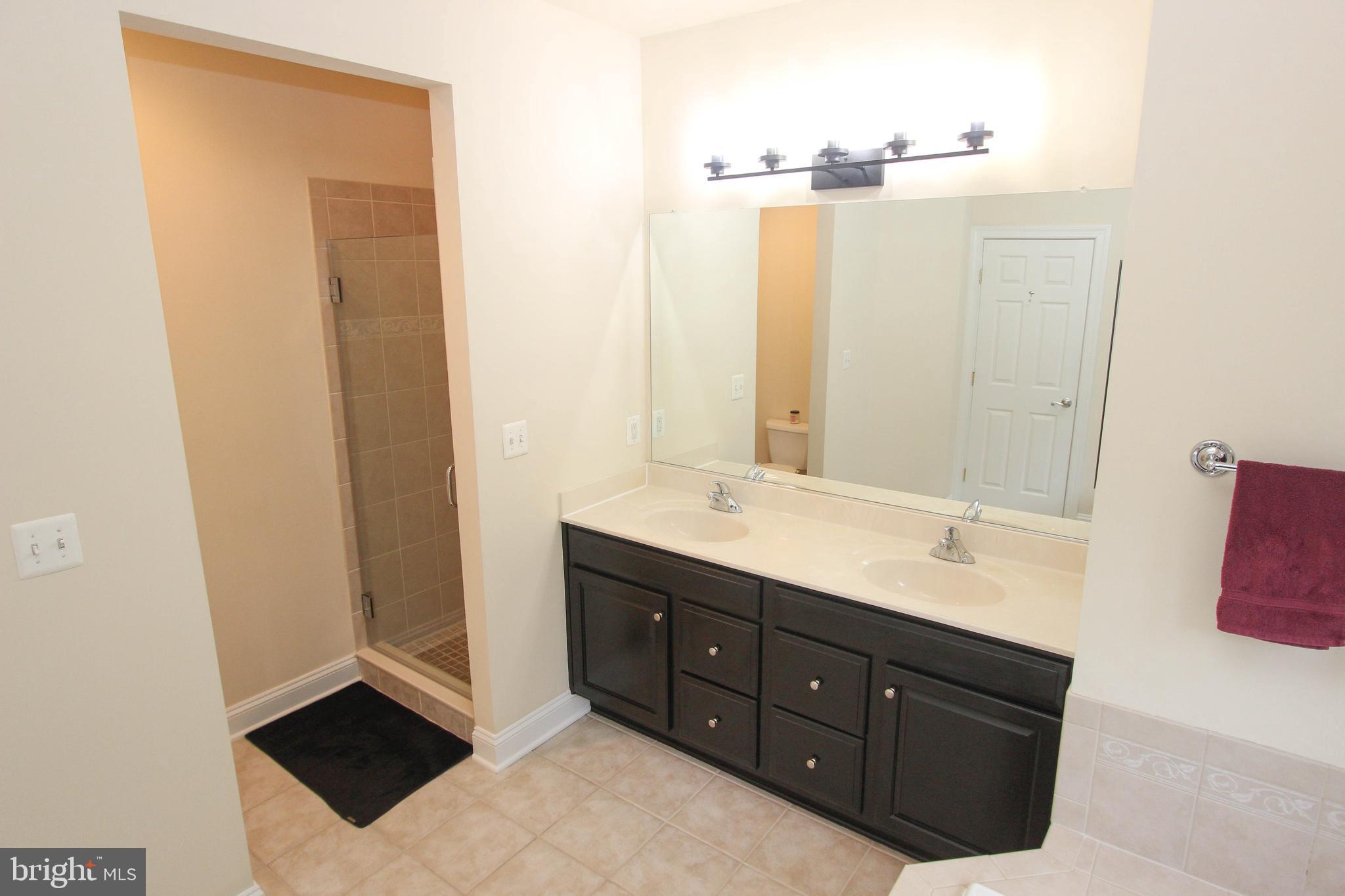 MAJESTIC OAK - Residential Lease