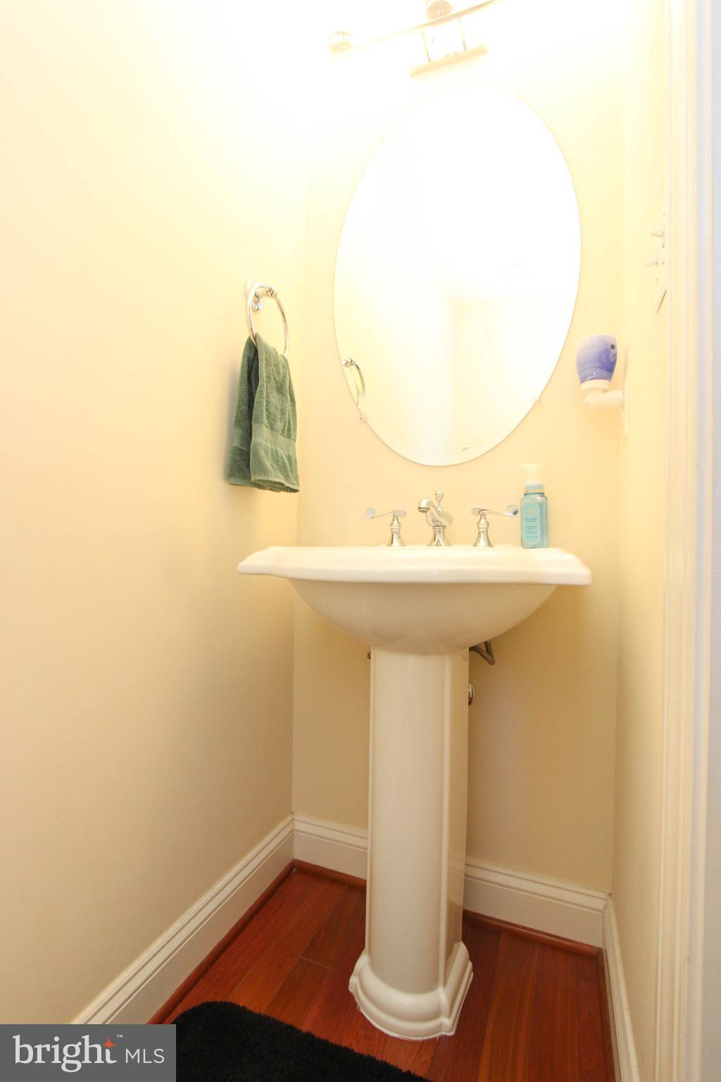 MAJESTIC OAK - Residential Lease