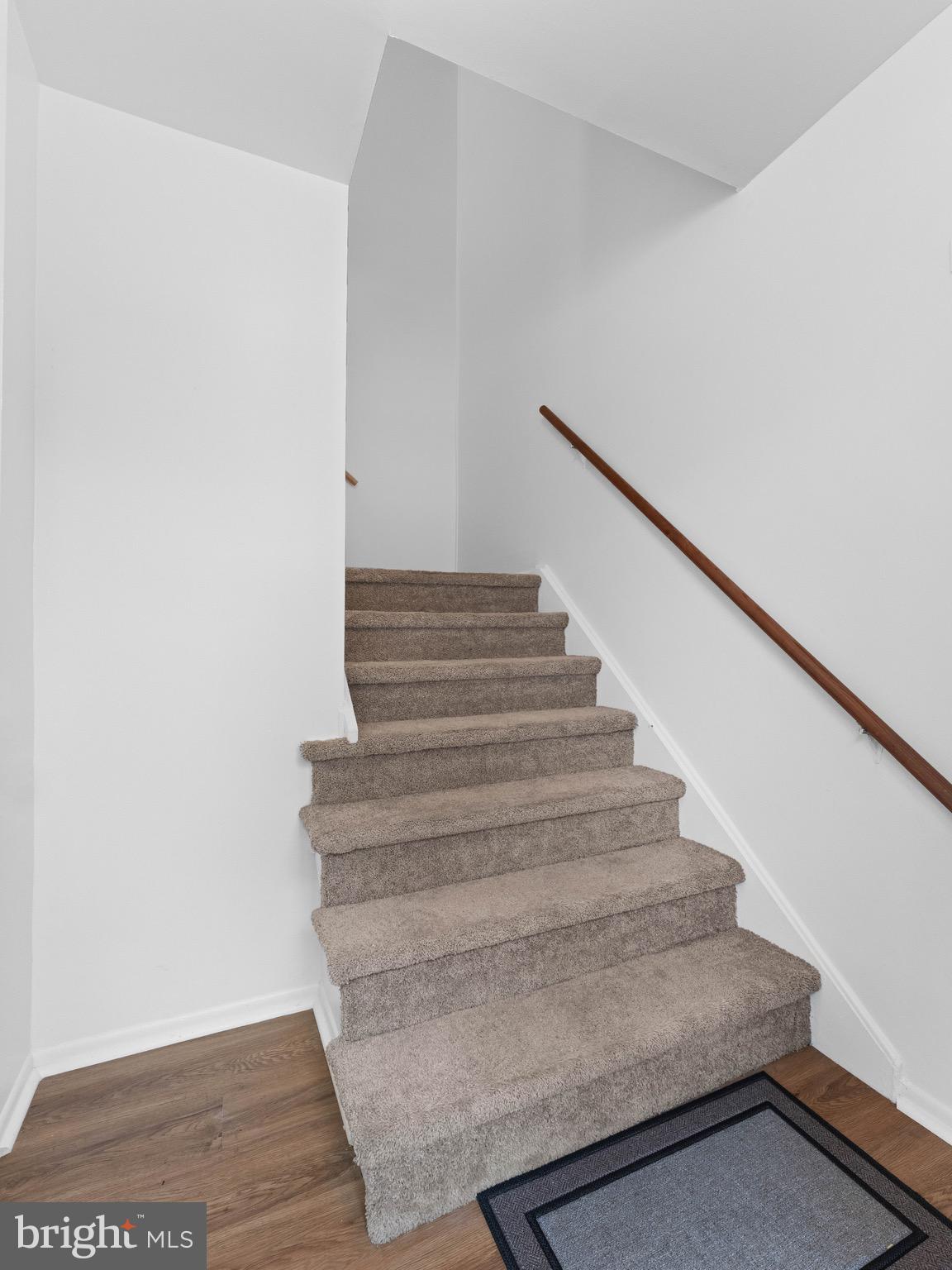 1809 SILVER COURT