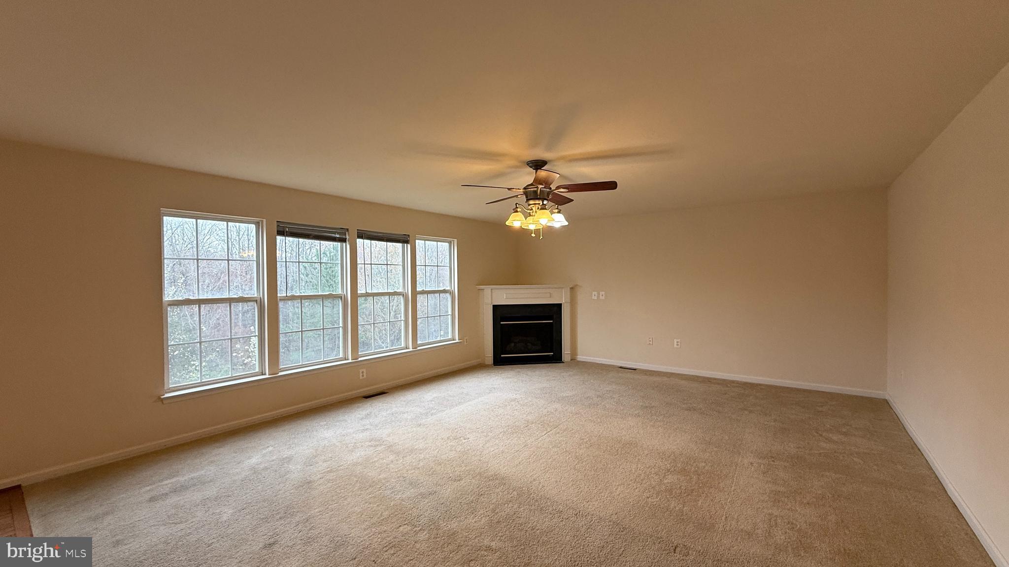 THE FALLS AT LEE'S PARKE - Residential Lease