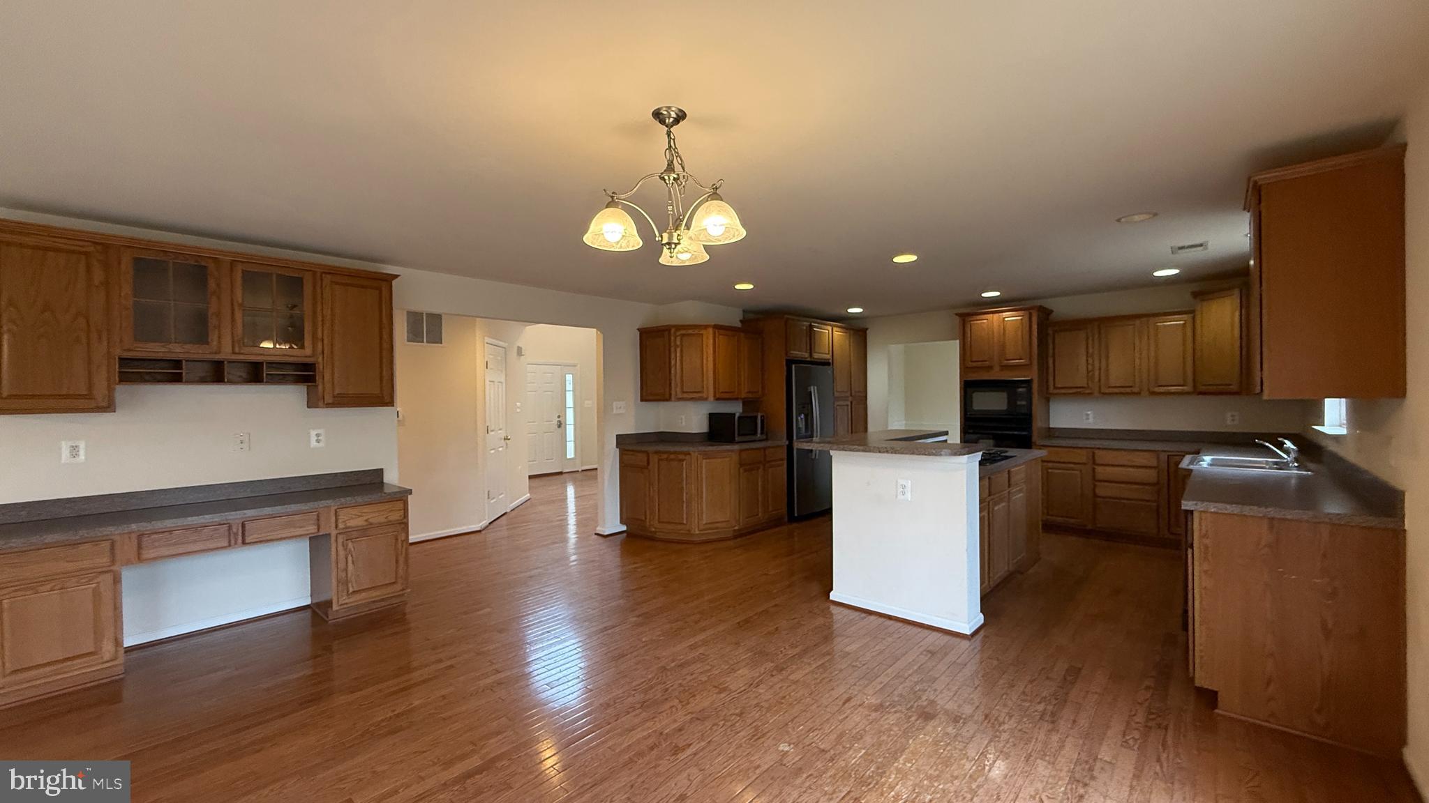 THE FALLS AT LEE'S PARKE - Residential Lease