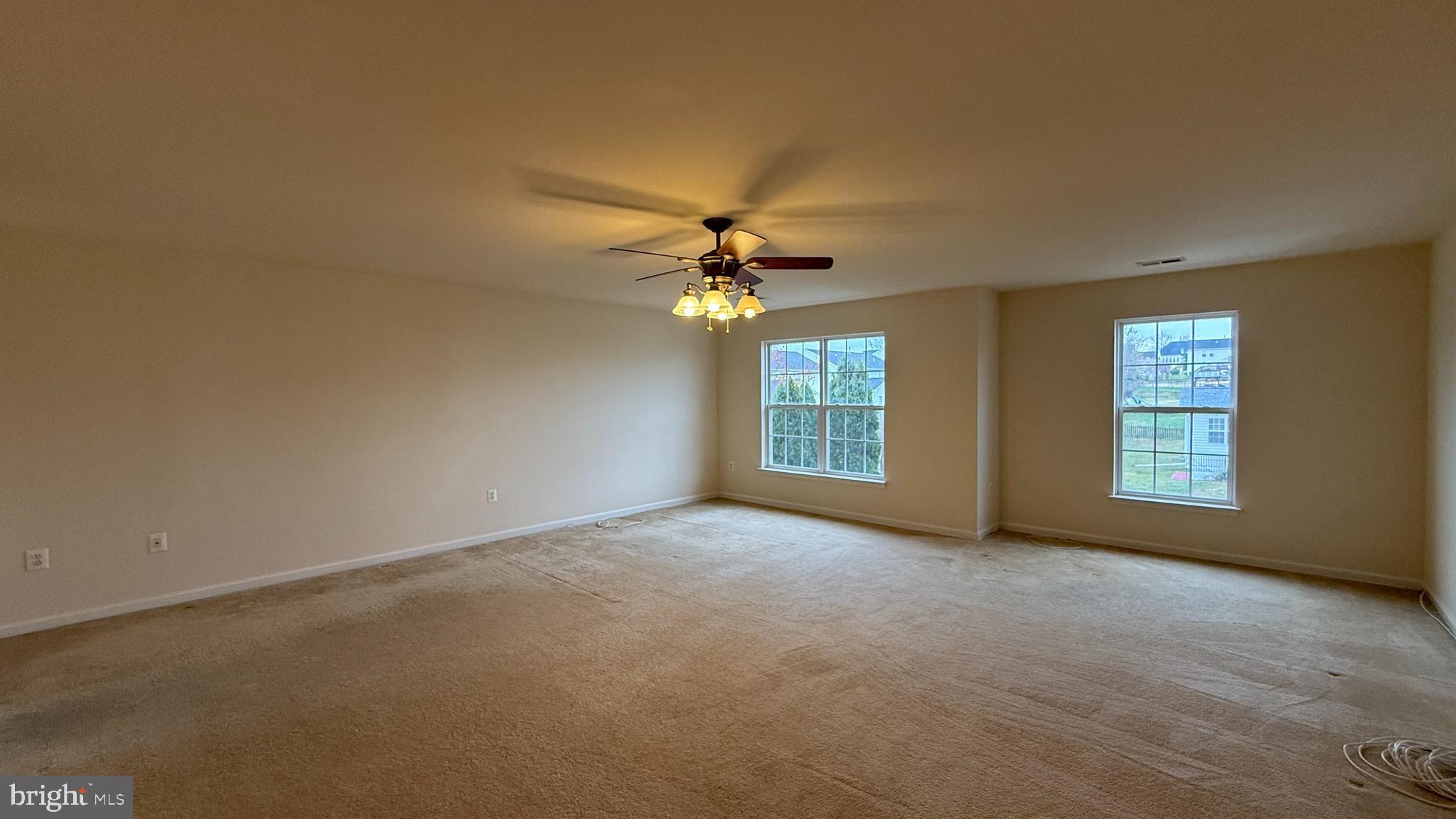 THE FALLS AT LEE'S PARKE - Residential Lease