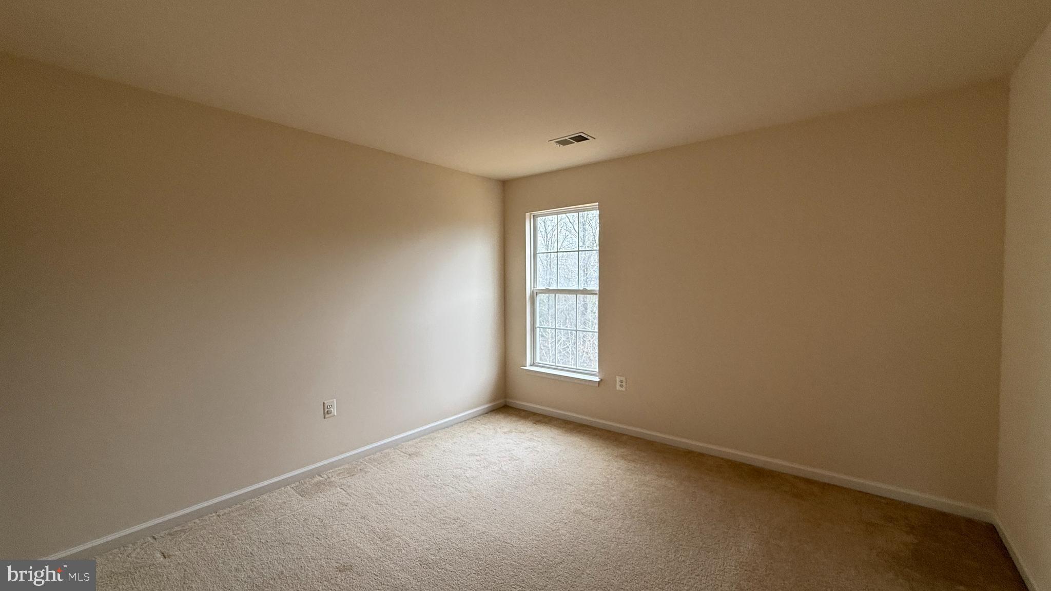 THE FALLS AT LEE'S PARKE - Residential Lease