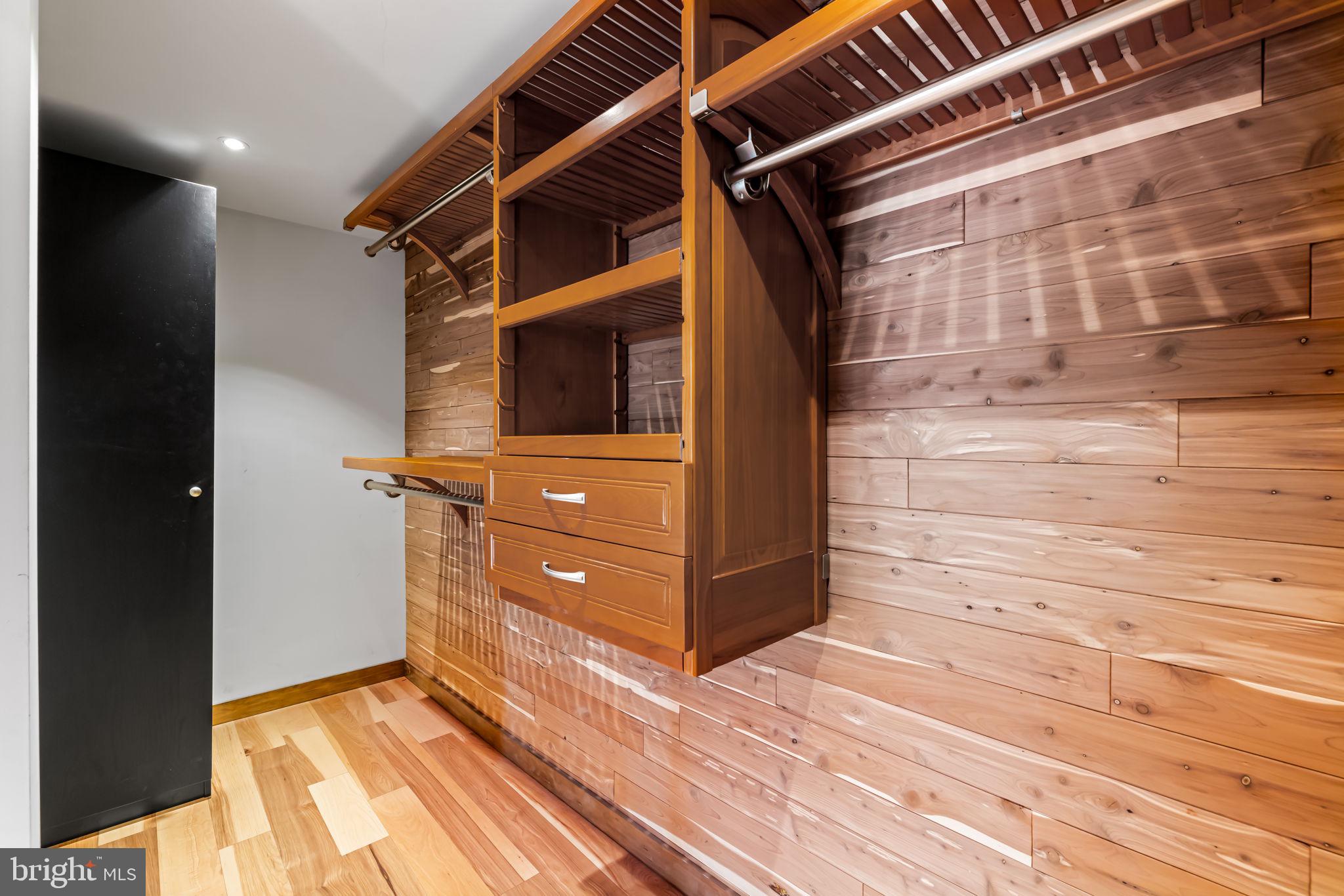 SEVERN GROVE - Residential